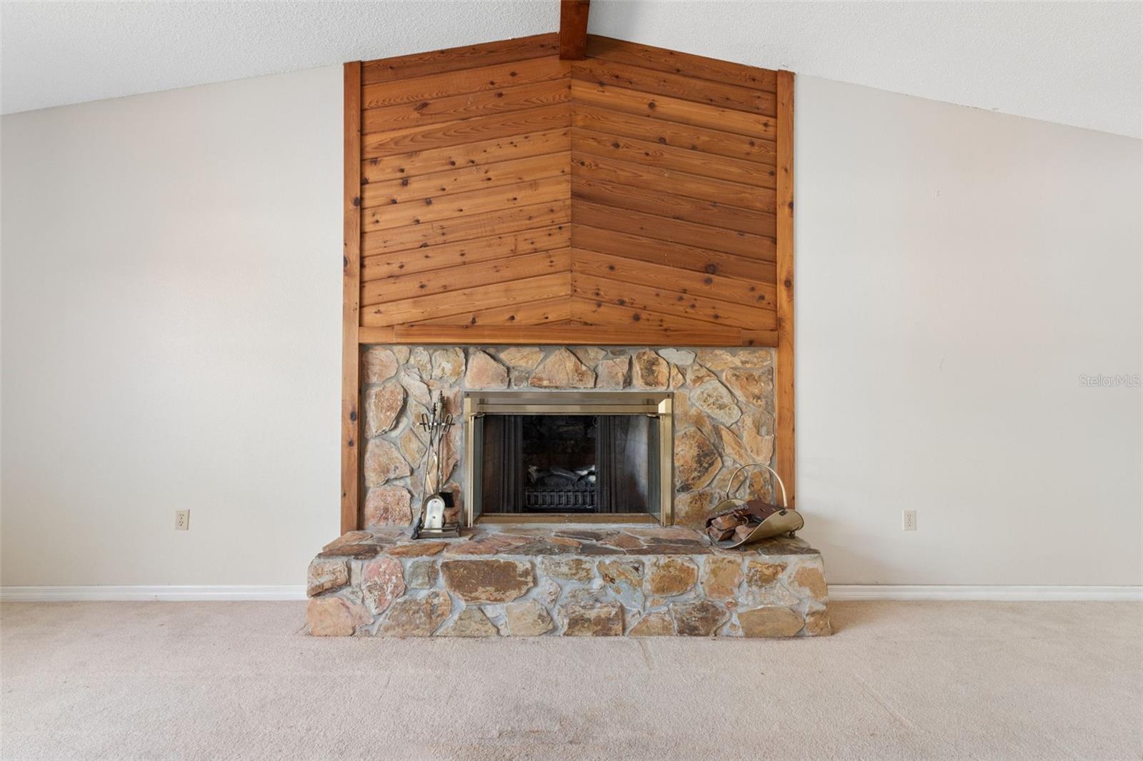 10200 Sunburst Ct Property Photo 12
