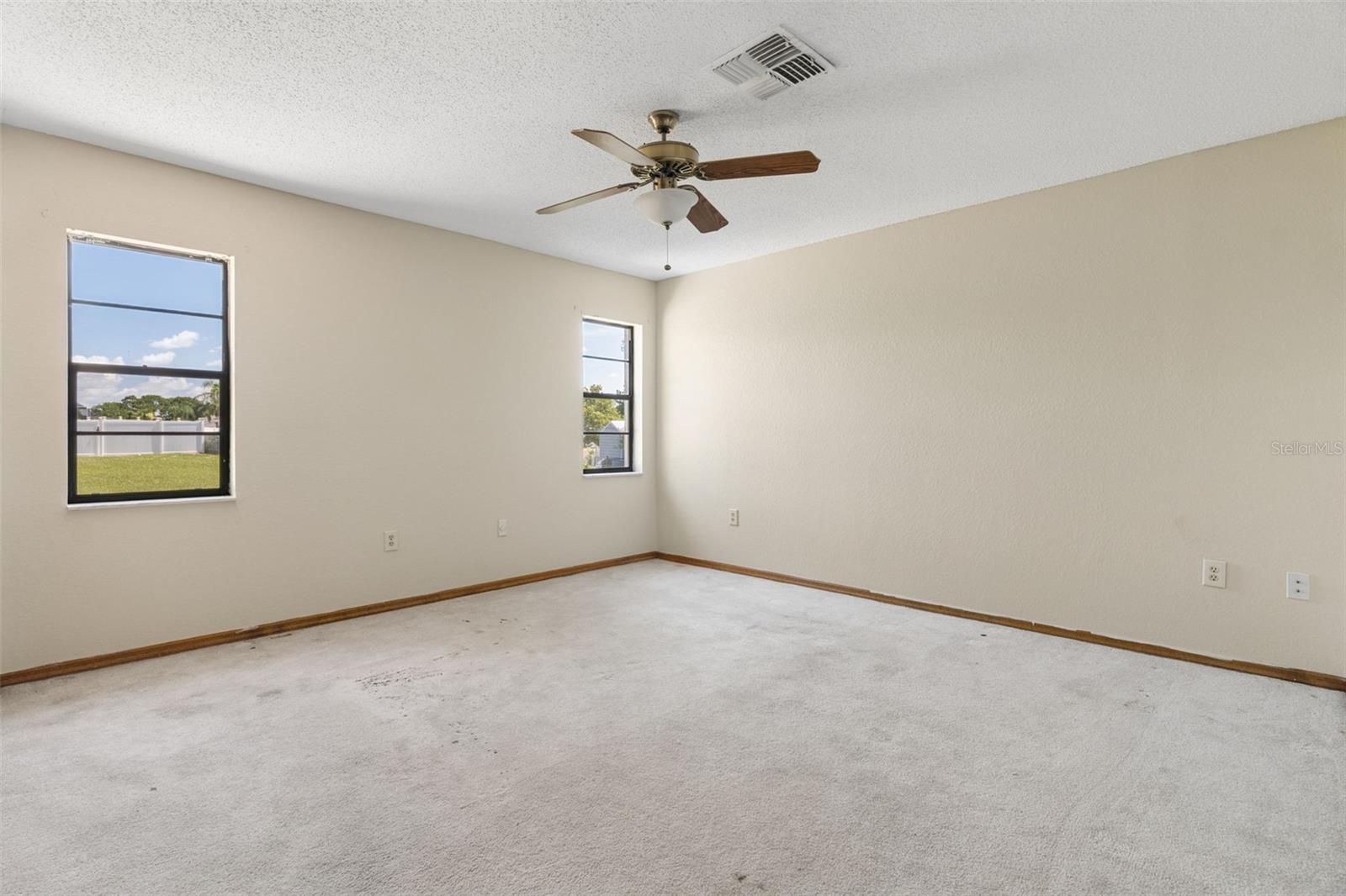 10200 Sunburst Ct Property Photo 24