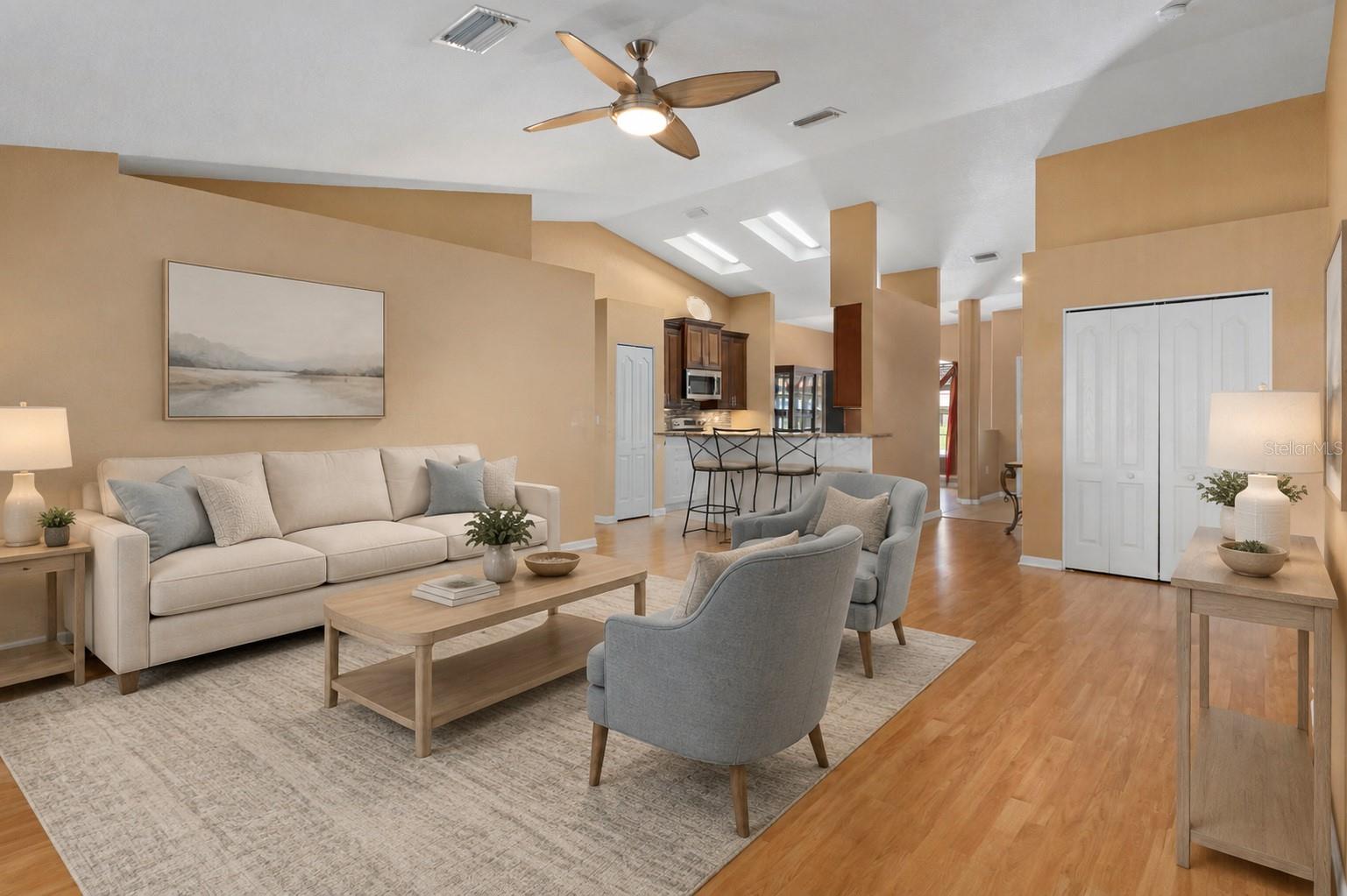 15437 Deer Path Dr Property Photo 11