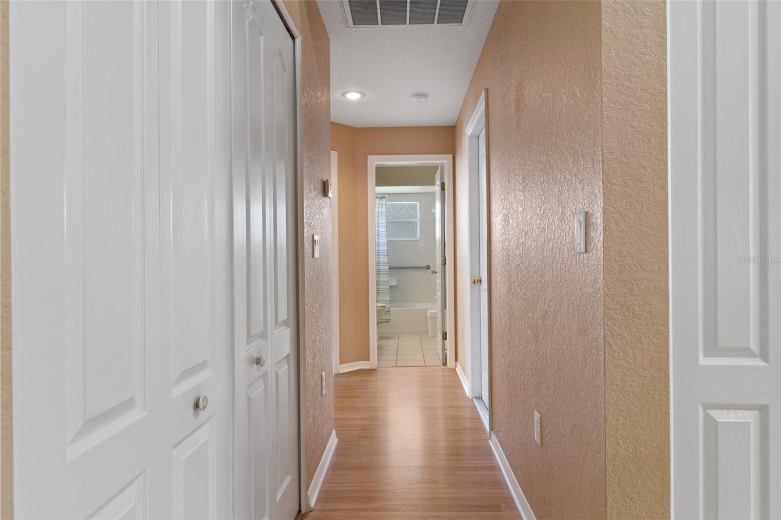 15437 Deer Path Dr Property Photo 27