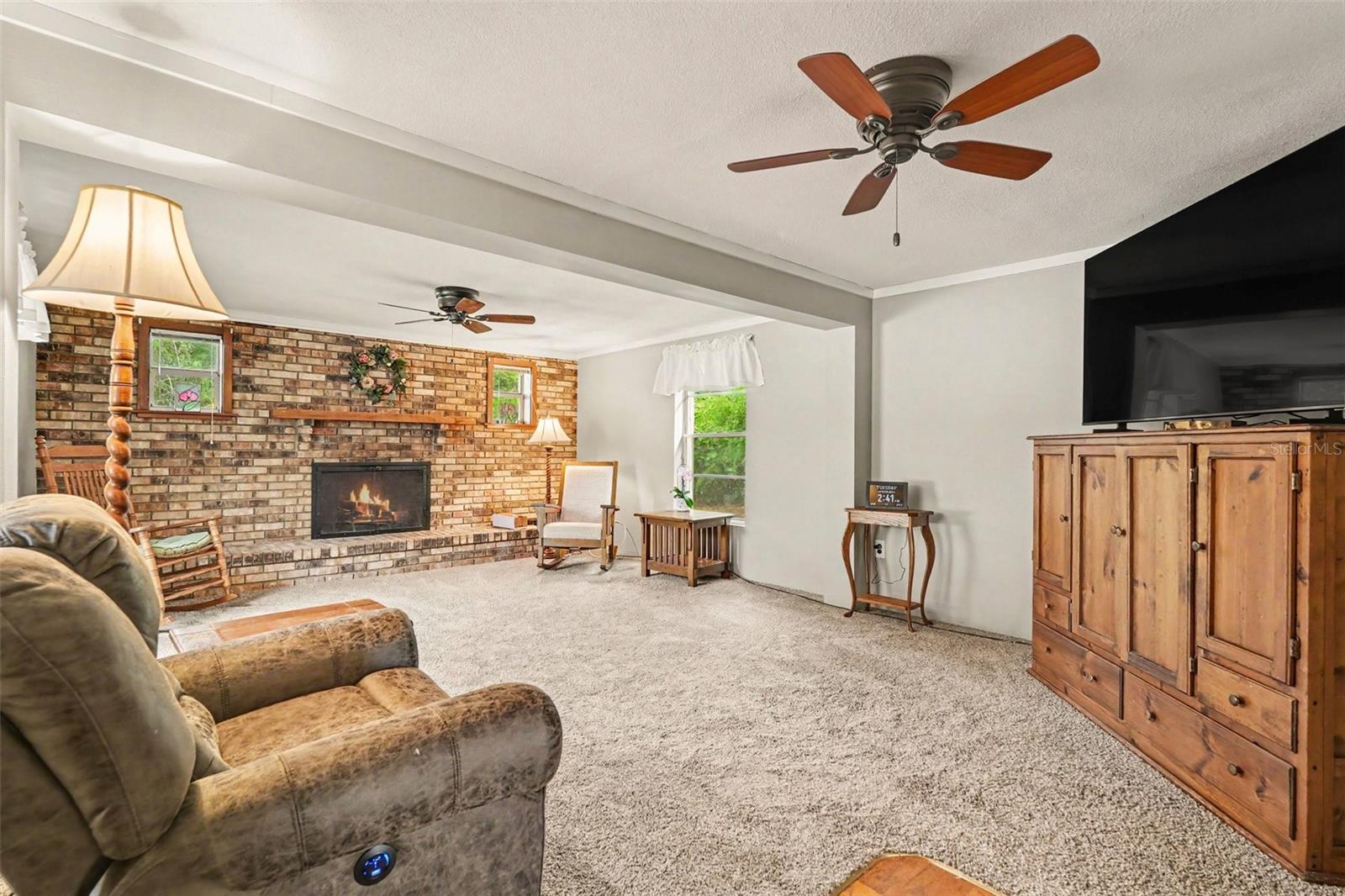 10308 N Oakleaf Ave Property Photo 6