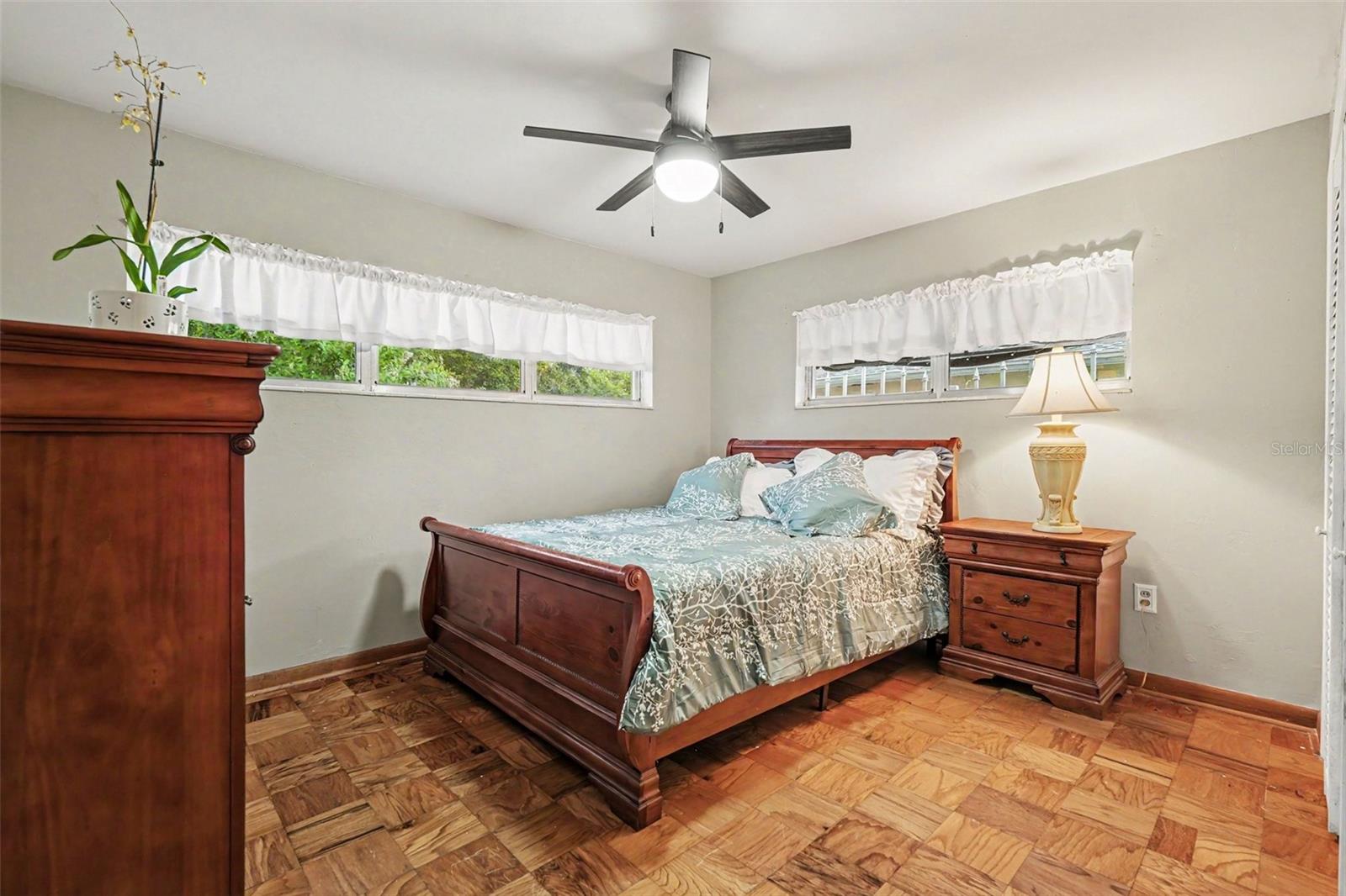 10308 N Oakleaf Ave Property Photo 9