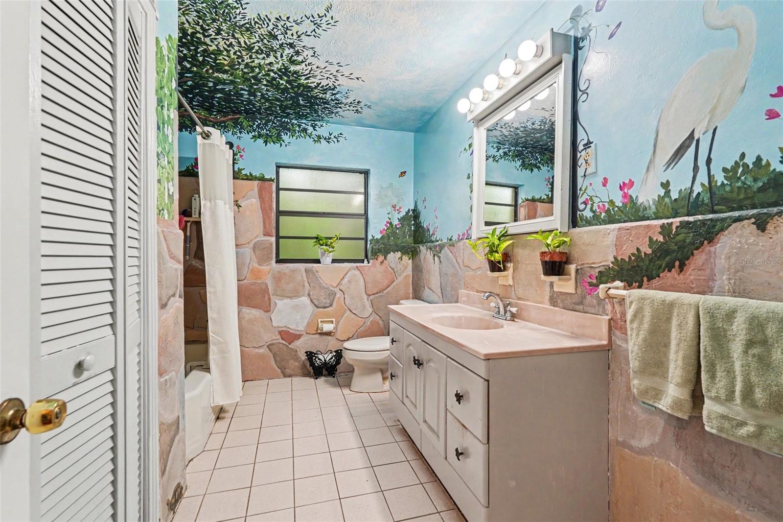 10308 N Oakleaf Ave Property Photo 12
