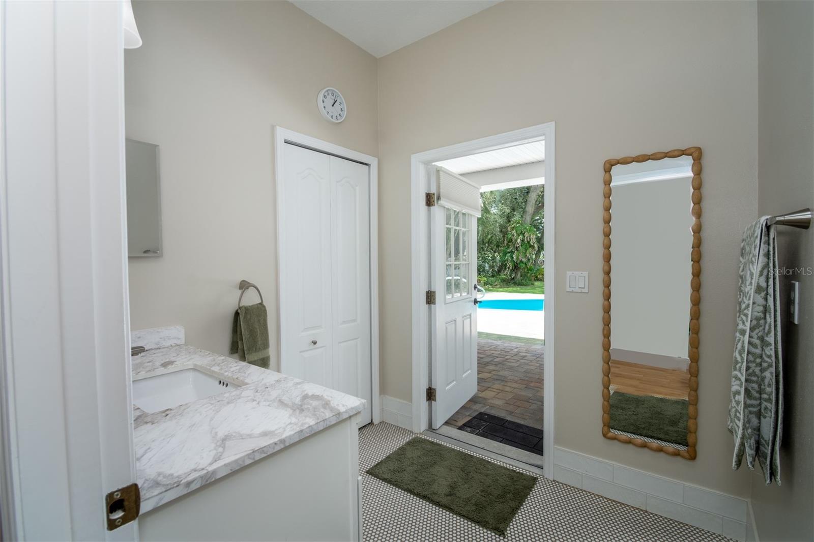 1605 Gulf Rd Property Photo 41