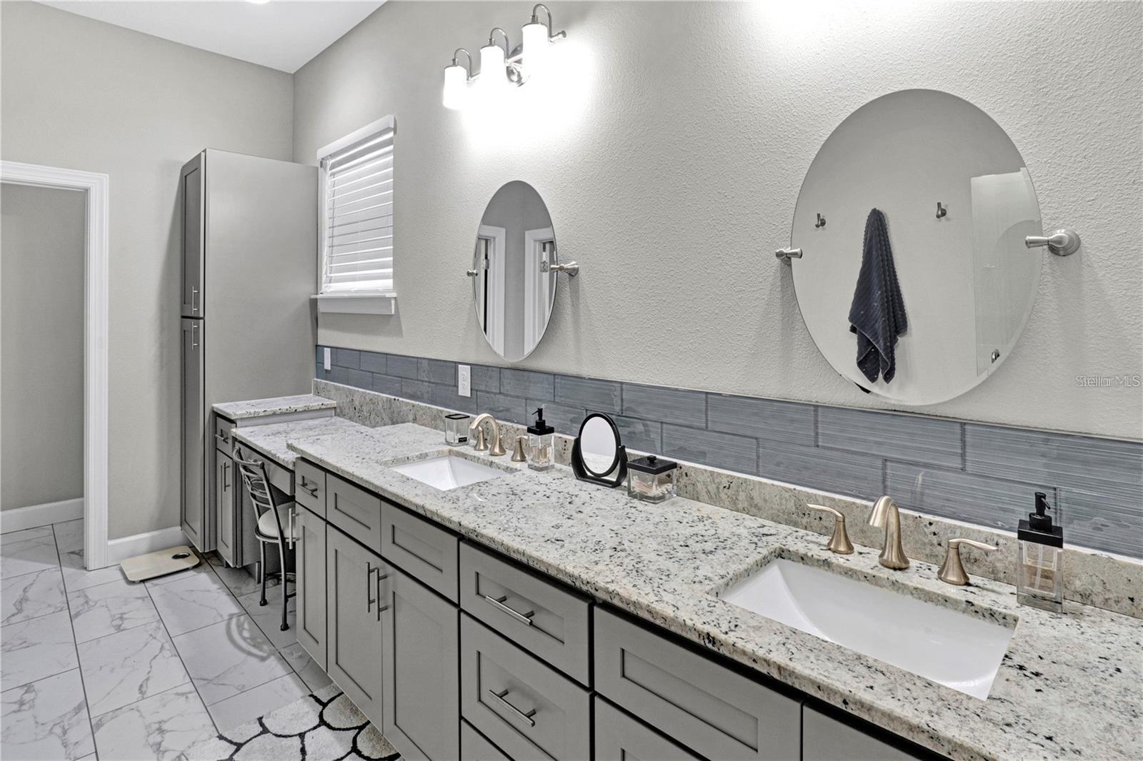 746 Grand Cypress Ln Property Photo 11