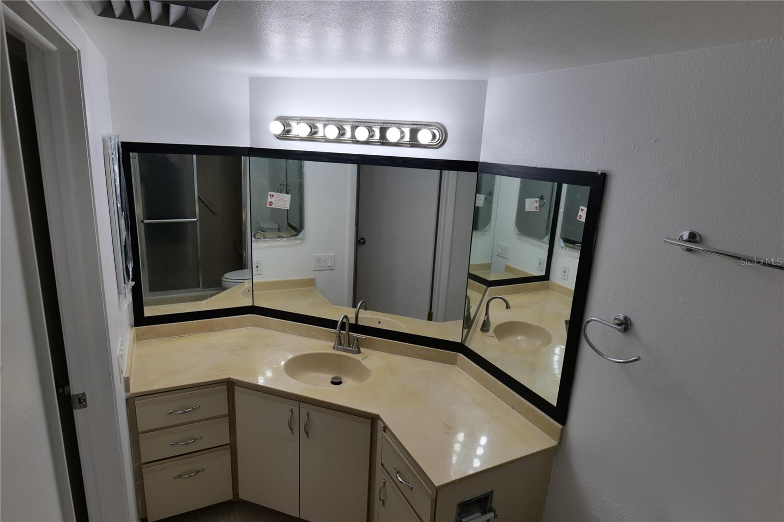 2333 Feather Sound Dr #a607 Property Photo 9