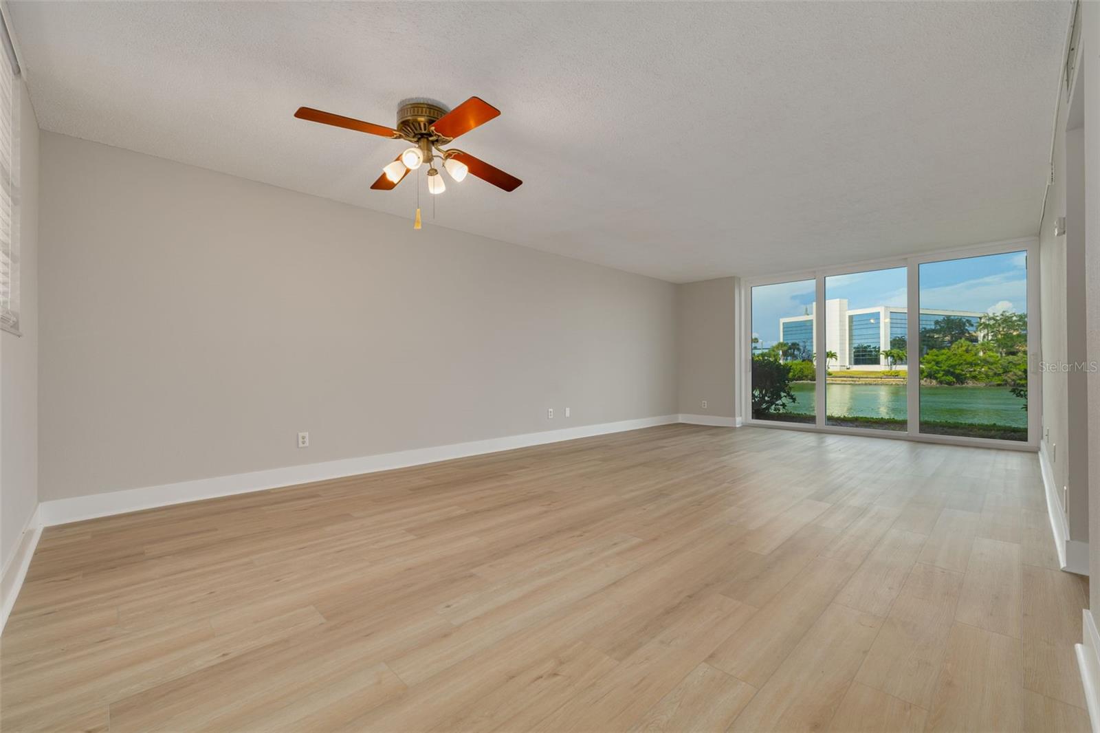 7425 Bay Island Dr S #107 Property Photo 16