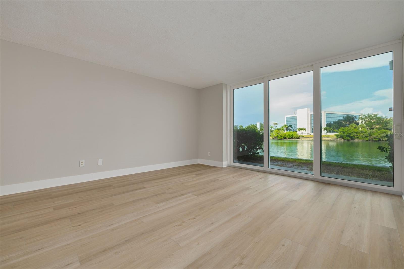 7425 Bay Island Dr S #107 Property Photo 19