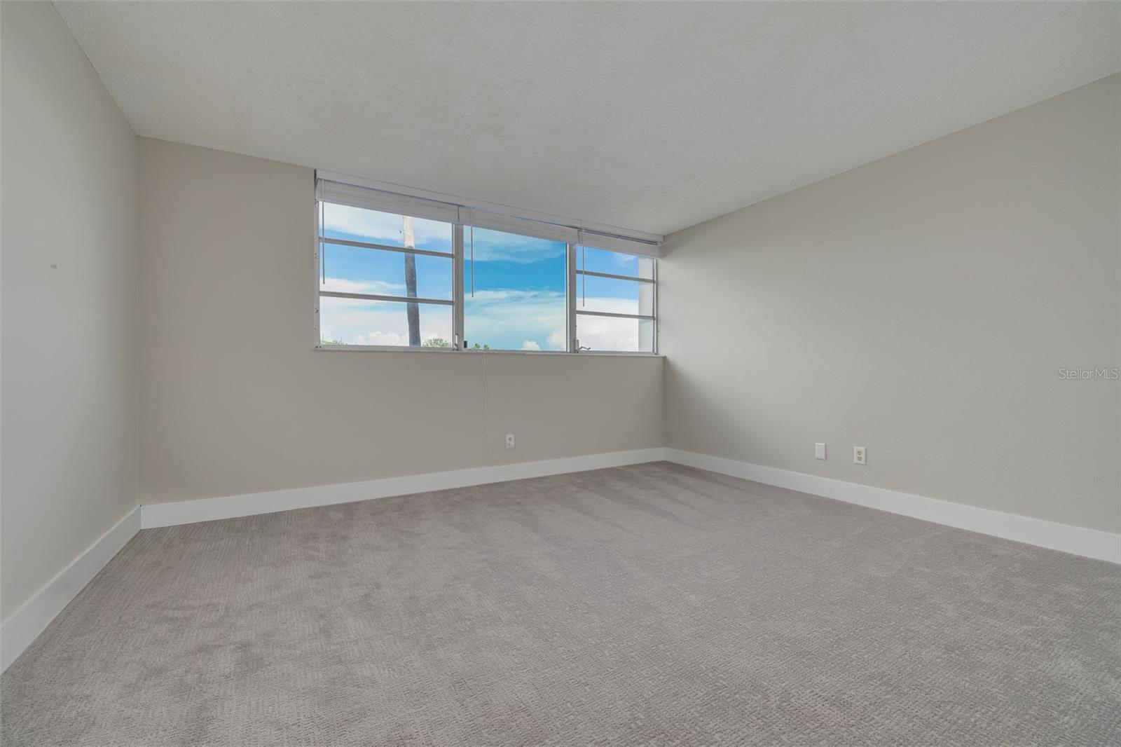 7425 Bay Island Dr S #107 Property Photo 28