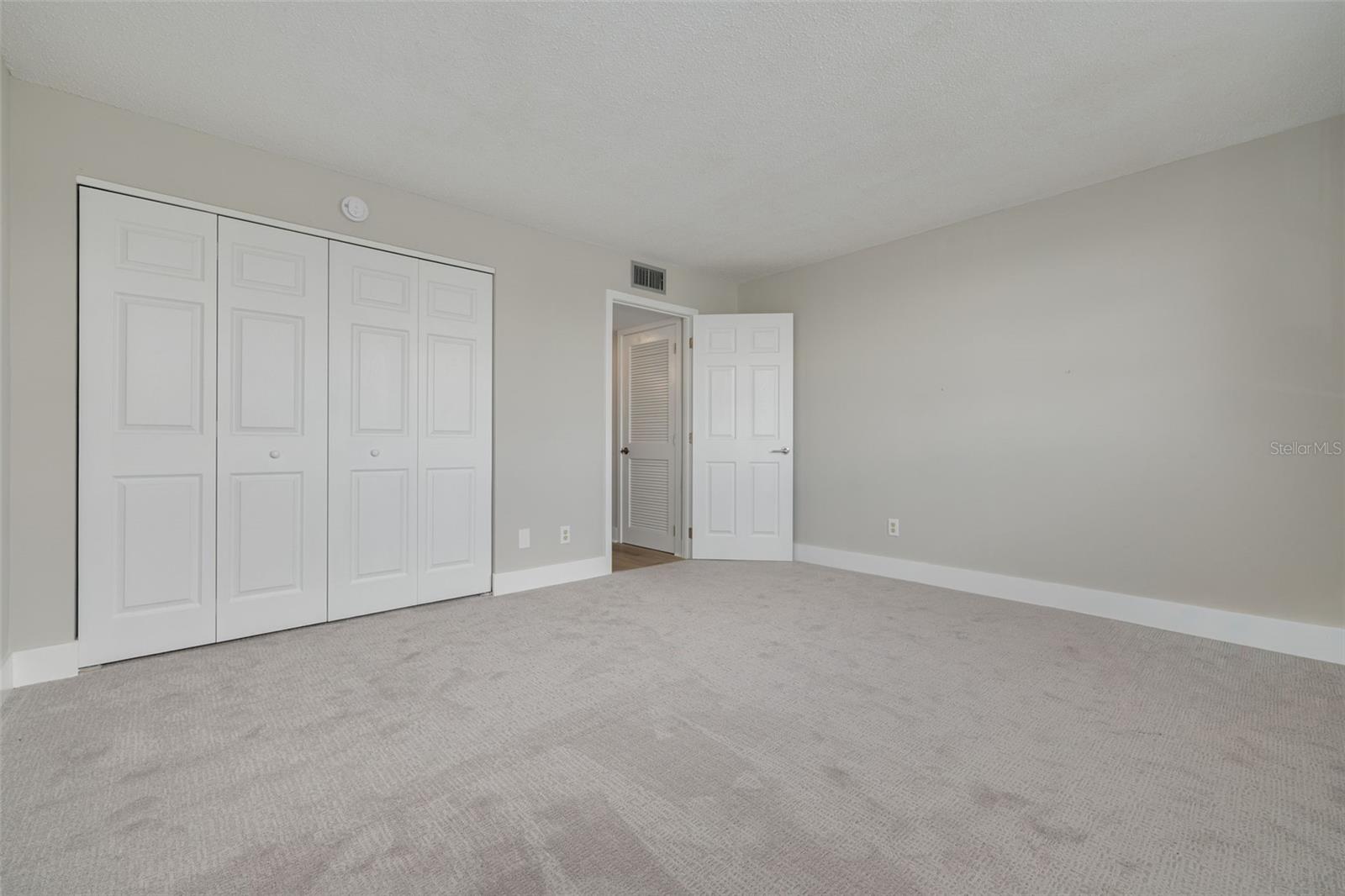7425 Bay Island Dr S #107 Property Photo 30