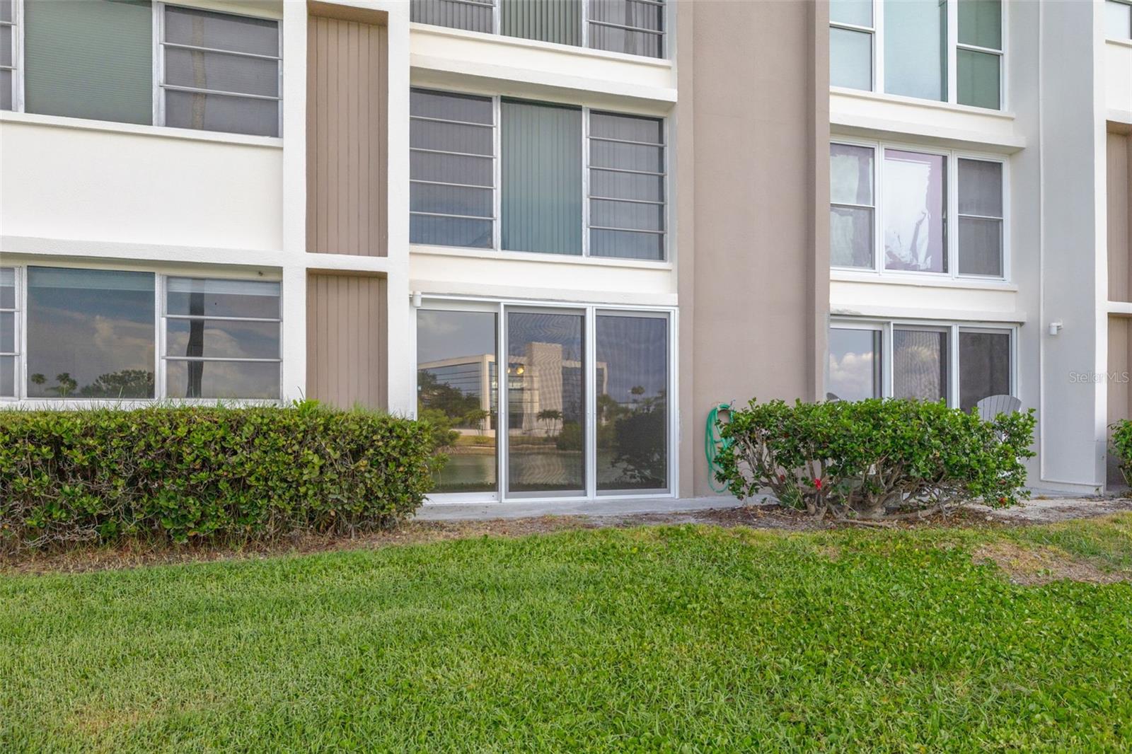 7425 Bay Island Dr S #107 Property Photo 32