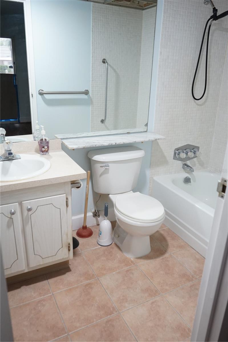 201 Bedford Trl #138 Property Photo 15