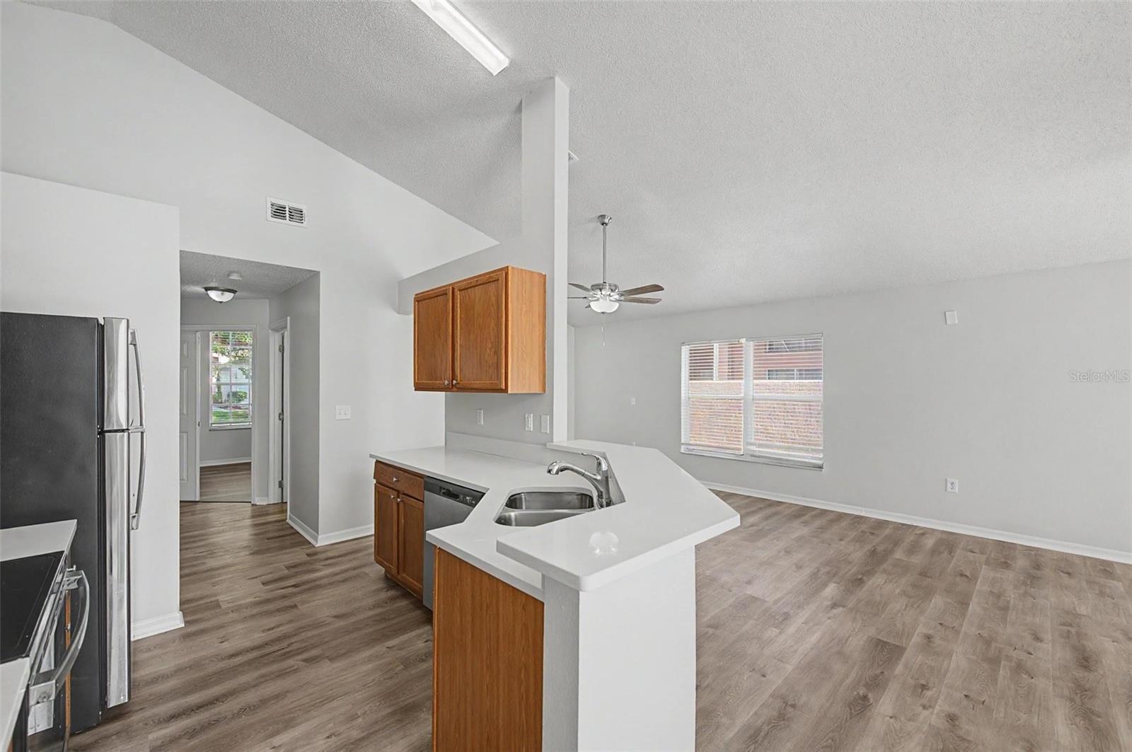 421 Holborn Loop Property Photo 14
