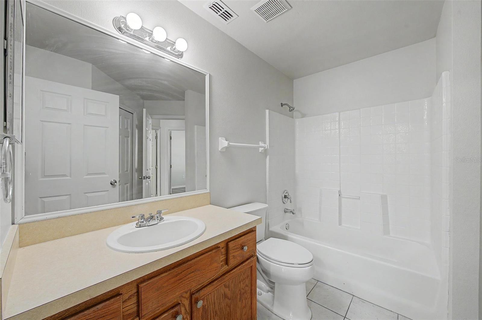 421 Holborn Loop Property Photo 28