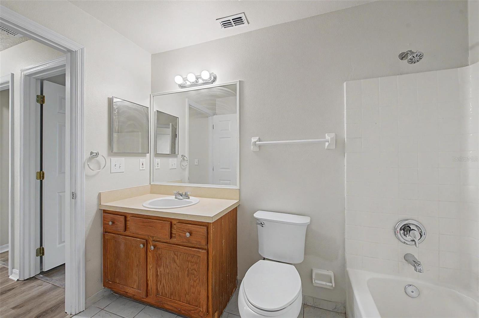 421 Holborn Loop Property Photo 29