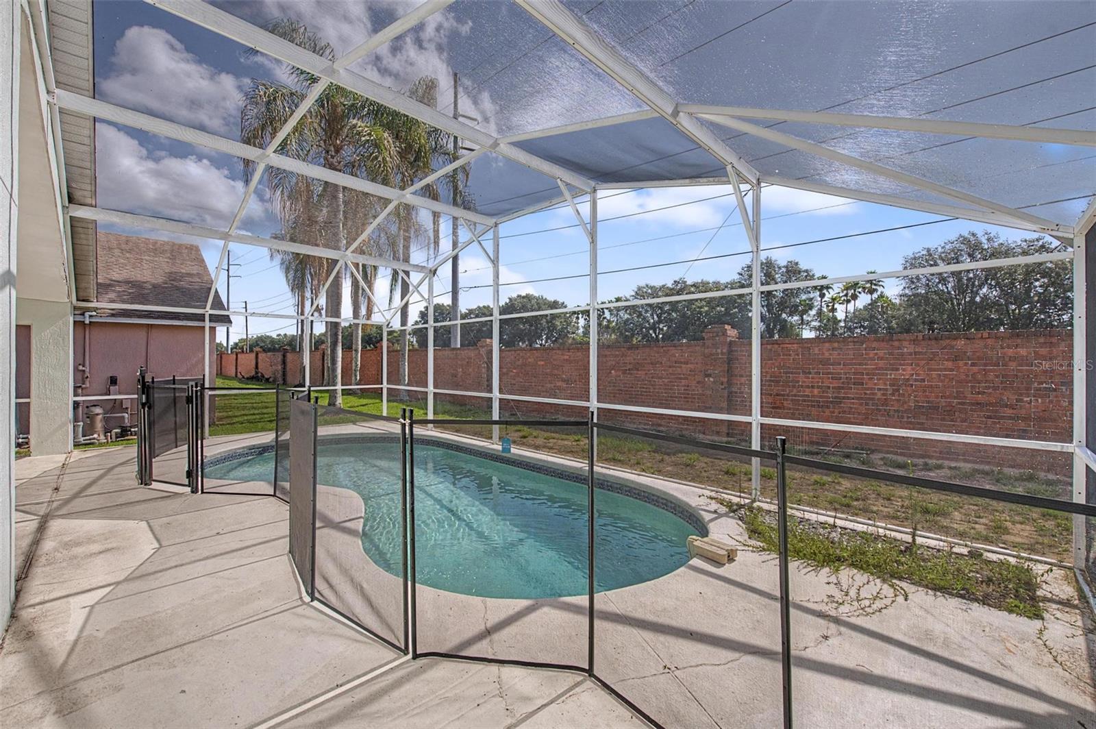421 Holborn Loop Property Photo 33