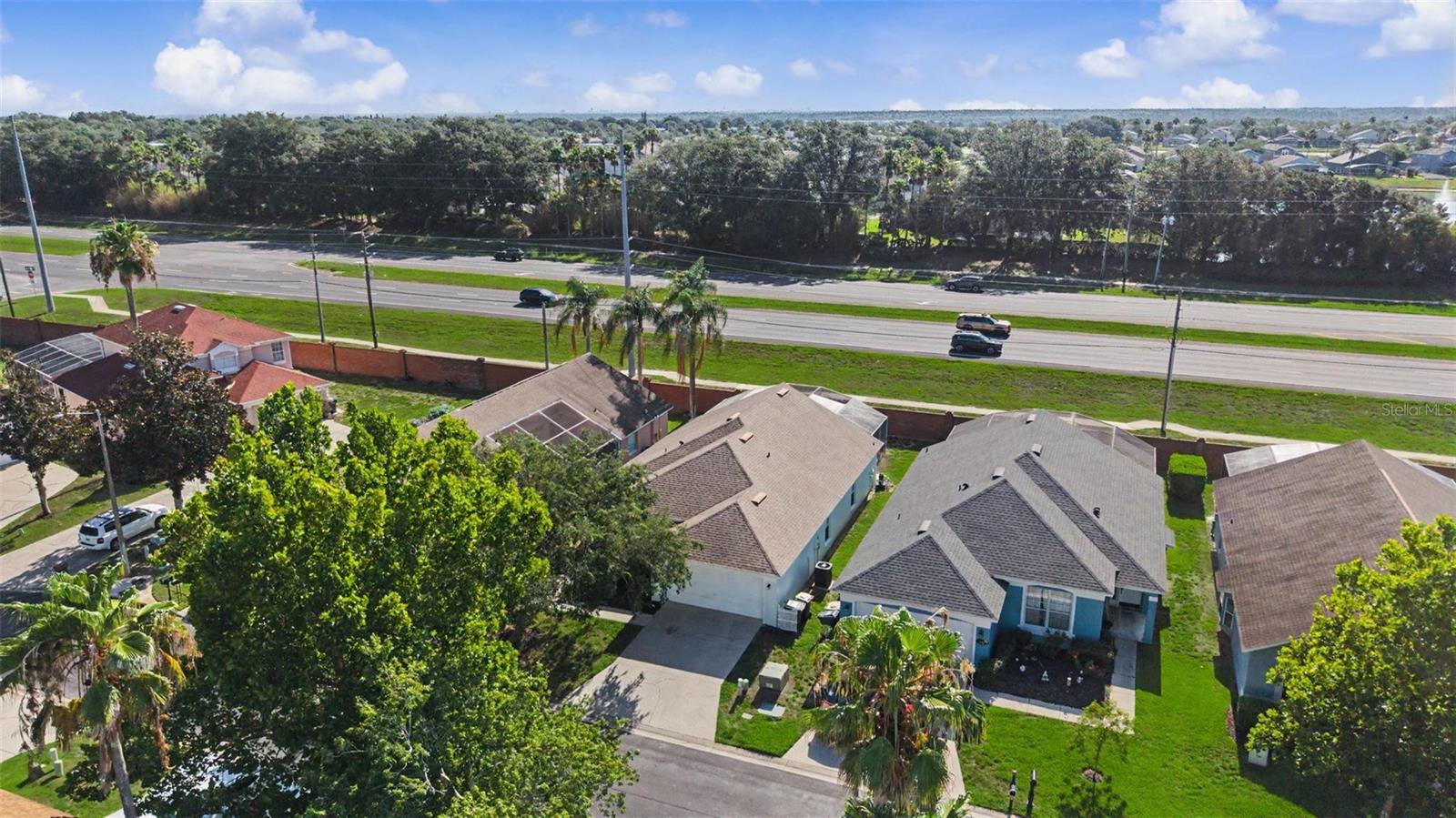 421 Holborn Loop Property Photo 41