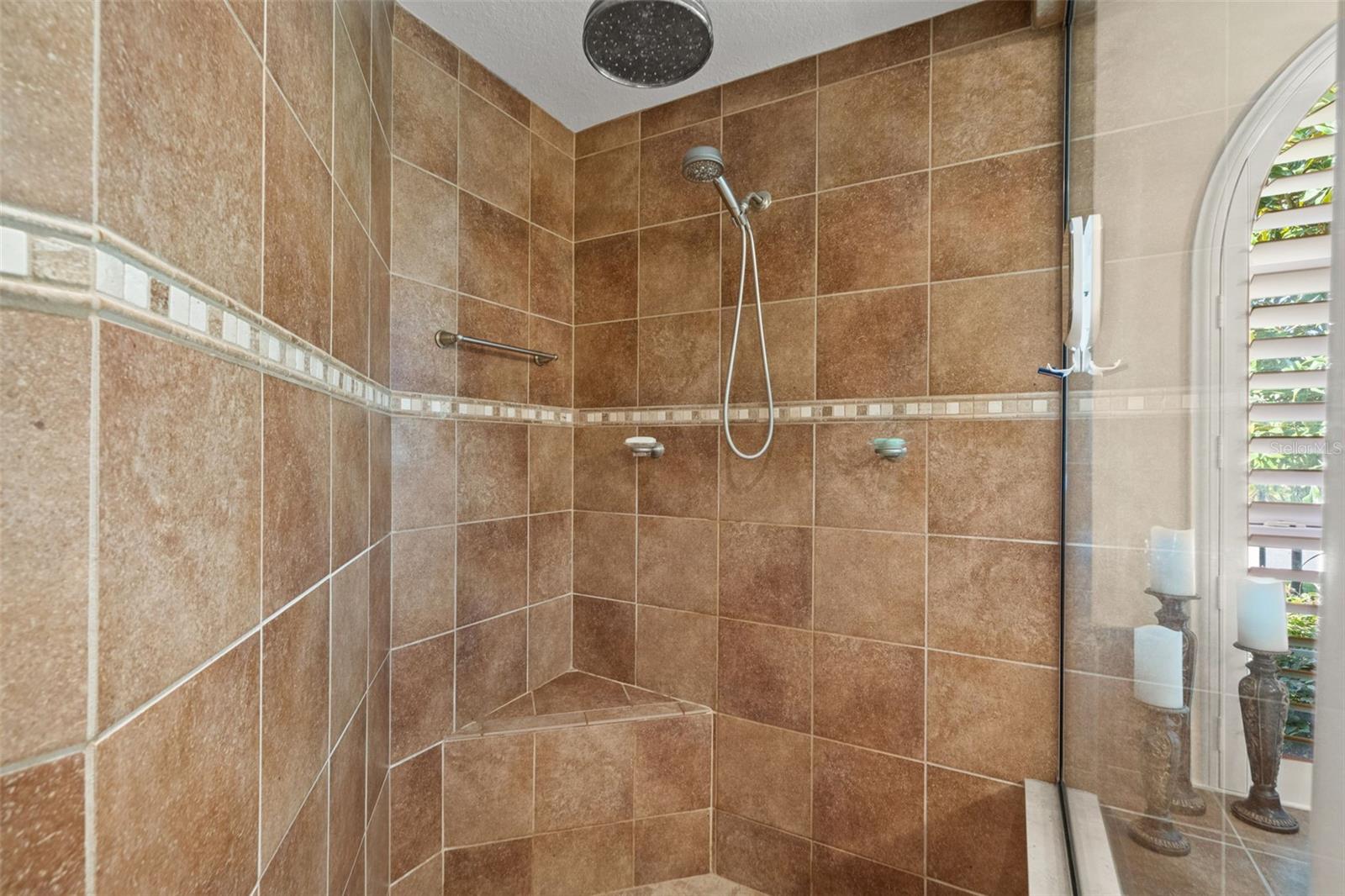 15103 Azra Dr Property Photo 35