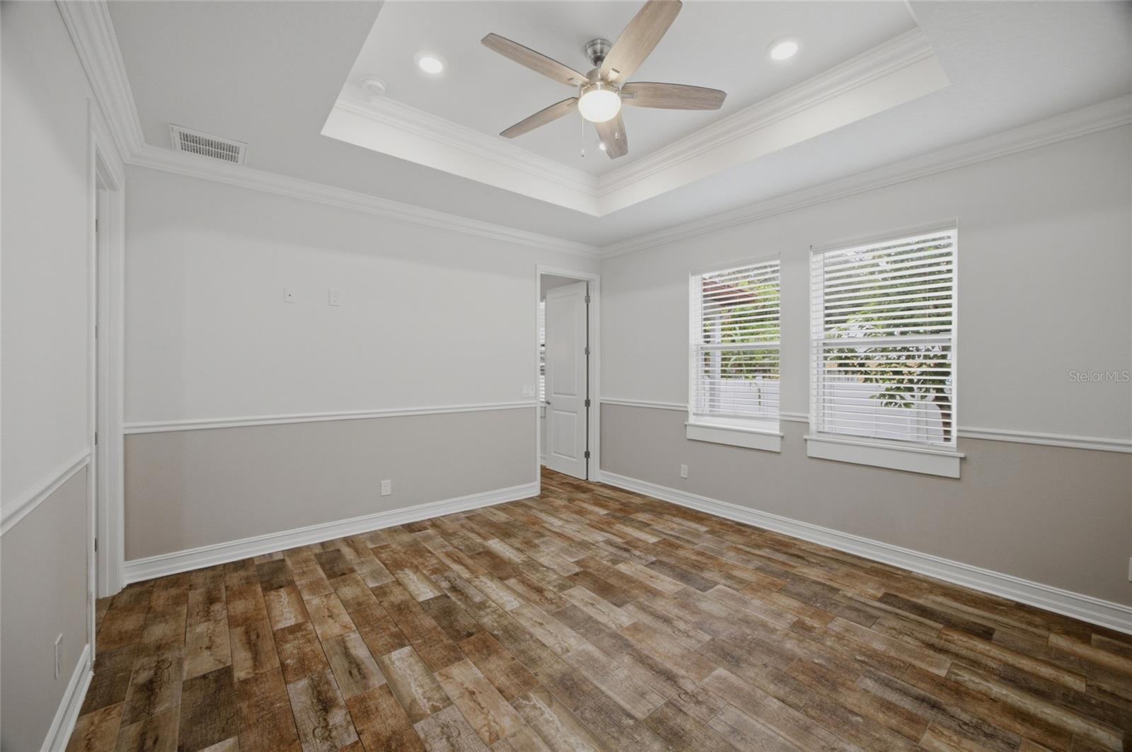 1707 E Emma St Property Photo 18