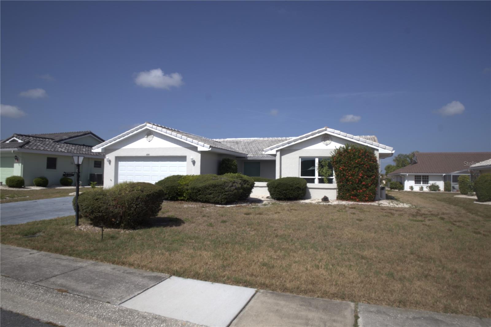 1820 Granville Ln Property Photo 1