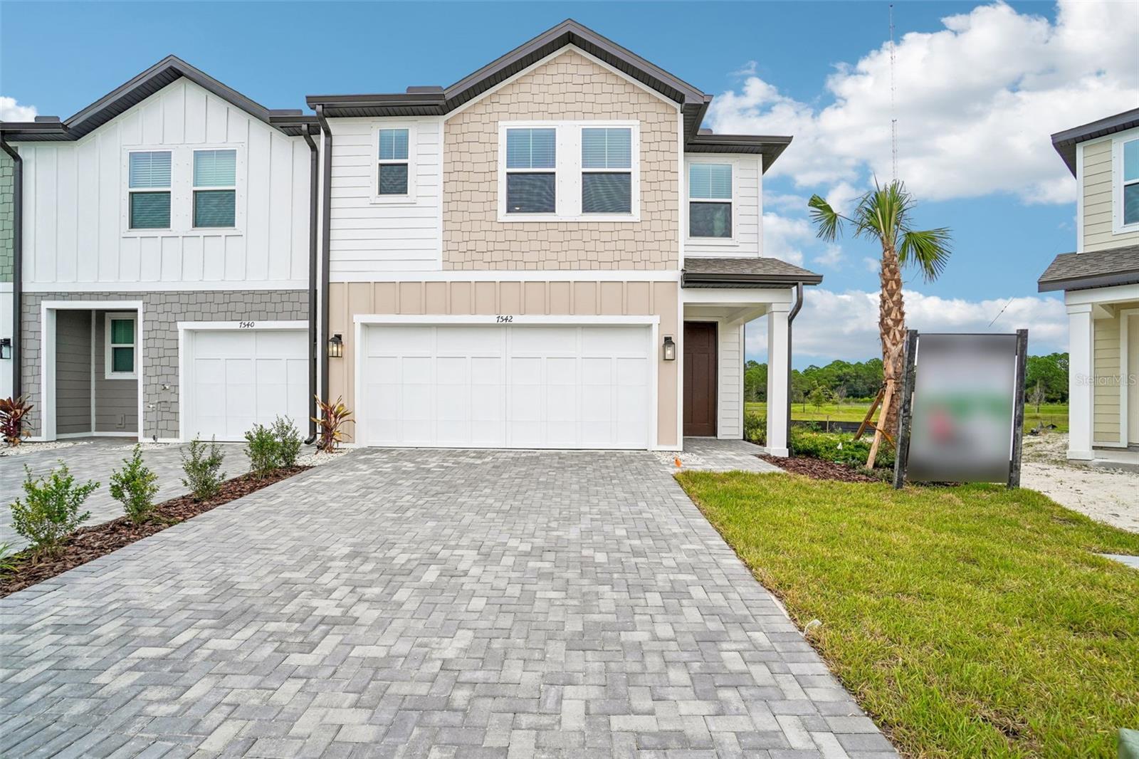7542 DEER VALLEY CIRCLE Property Photo 1