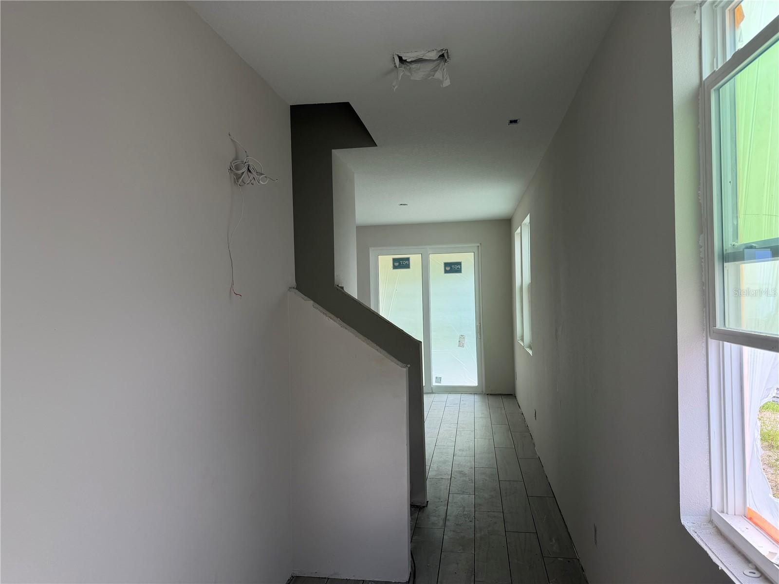 7542 Deer Valley Circle Property Photo 4