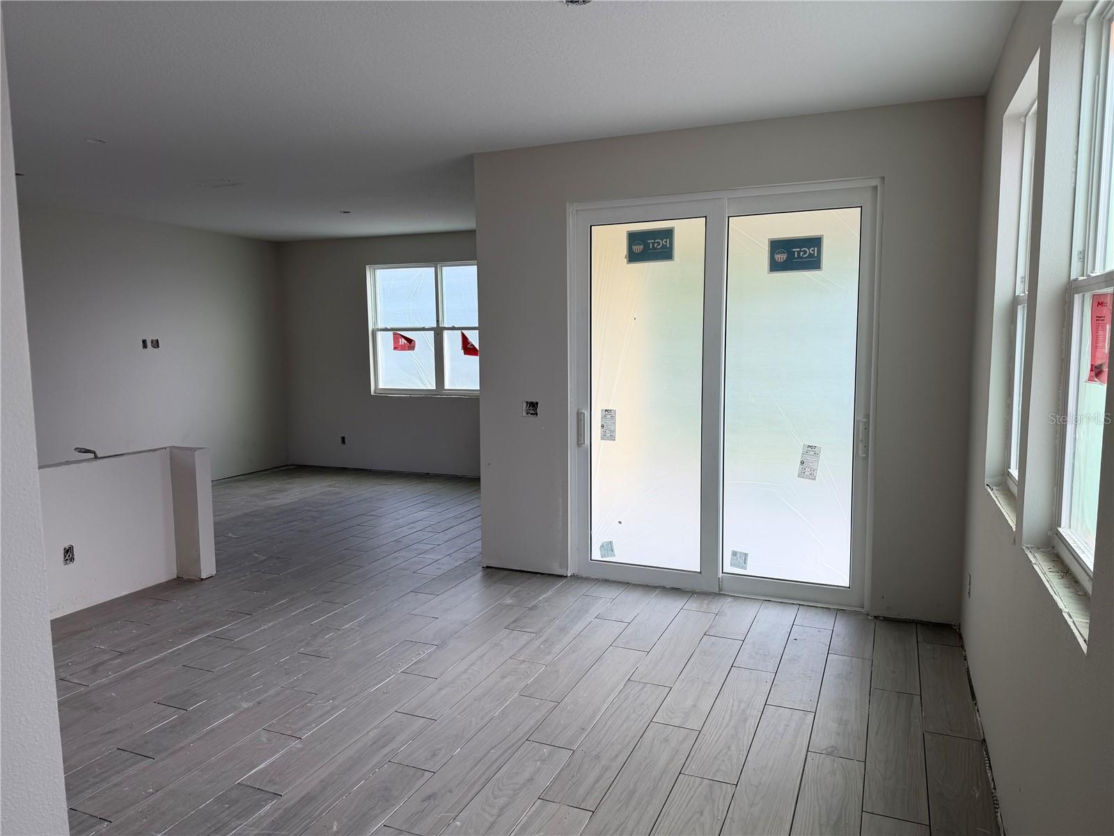 7542 Deer Valley Circle Property Photo 5