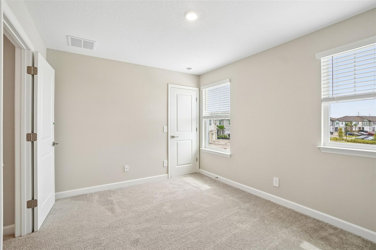 7542 Deer Valley Circle Property Photo 25