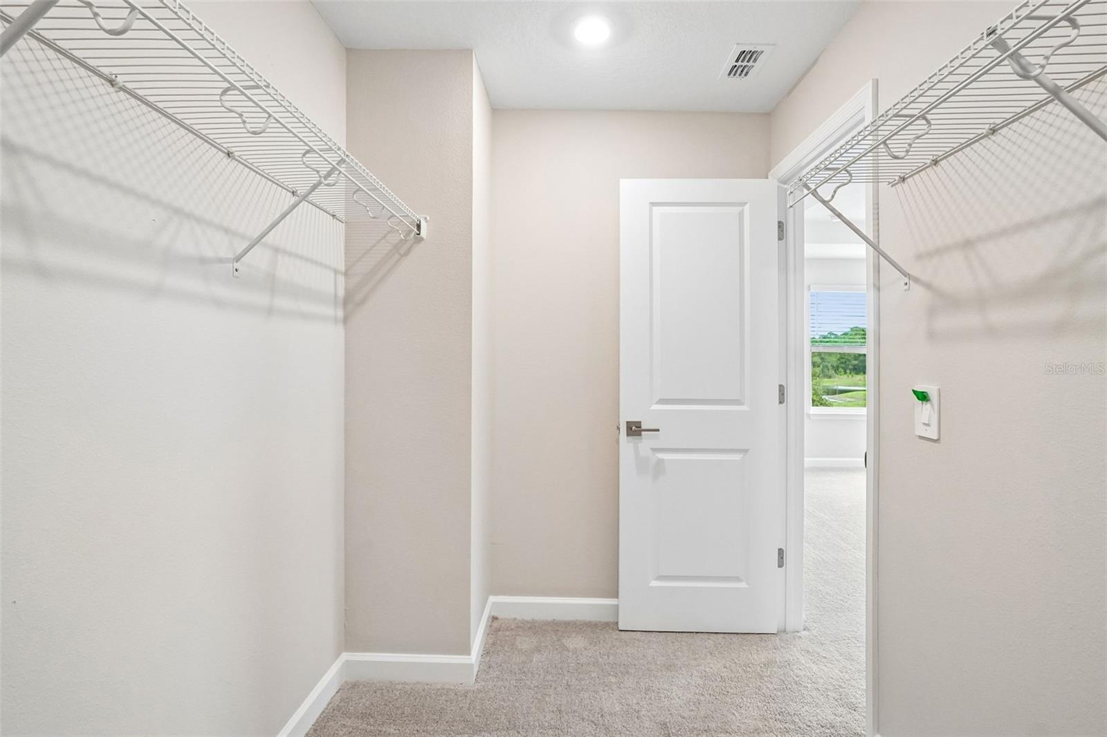 7542 Deer Valley Circle Property Photo 34
