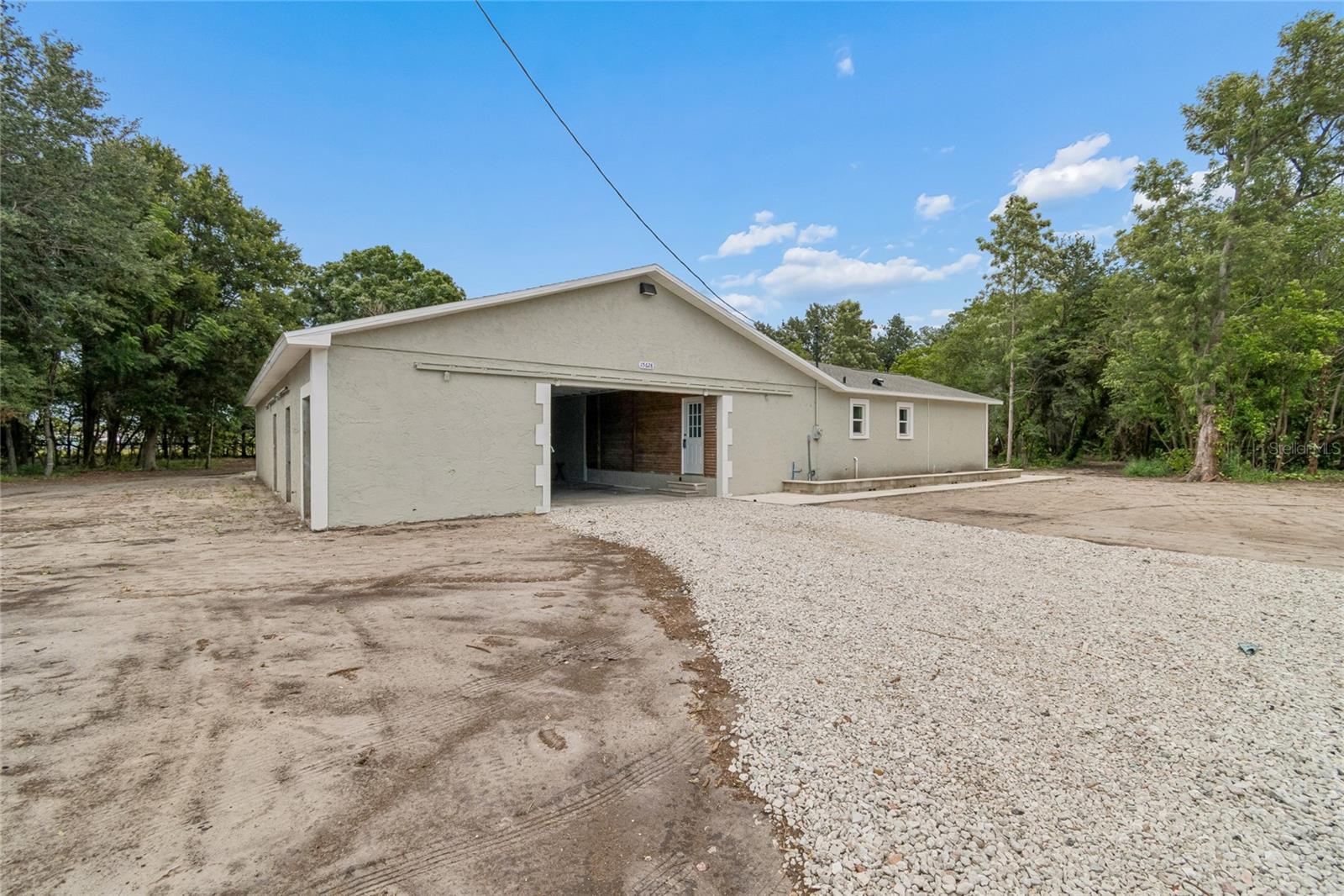 15628 Carlton Lake Rd Property Photo 4