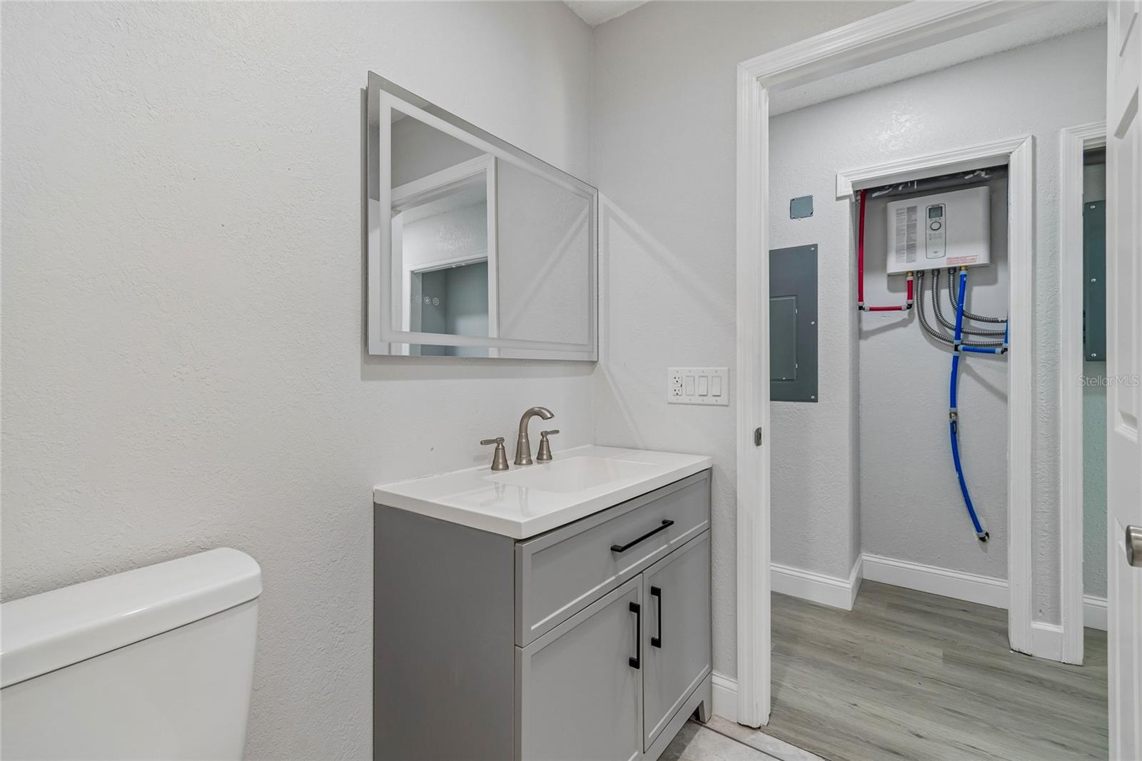 15628 Carlton Lake Rd Property Photo 18