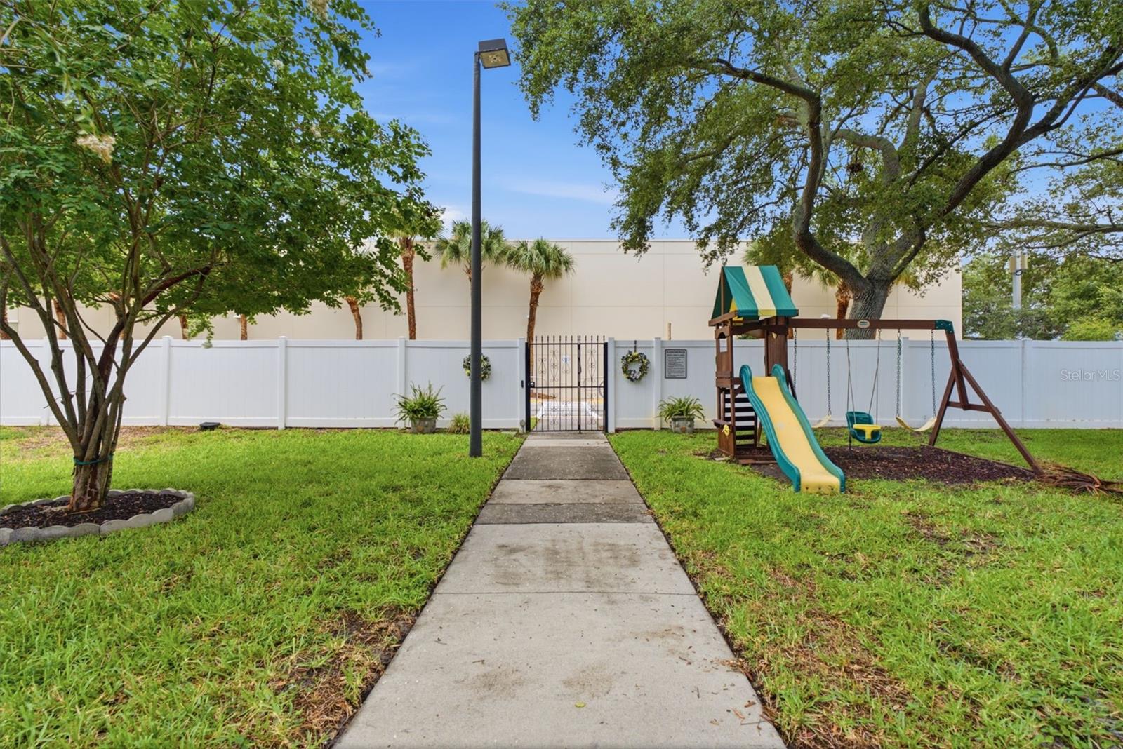 2250 Druid Rd E #603 Property Photo 30