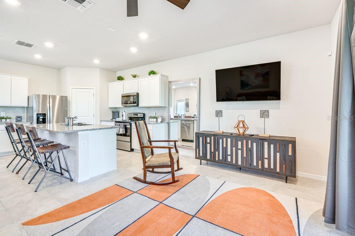 5443 Elmview Xing Property Photo 7
