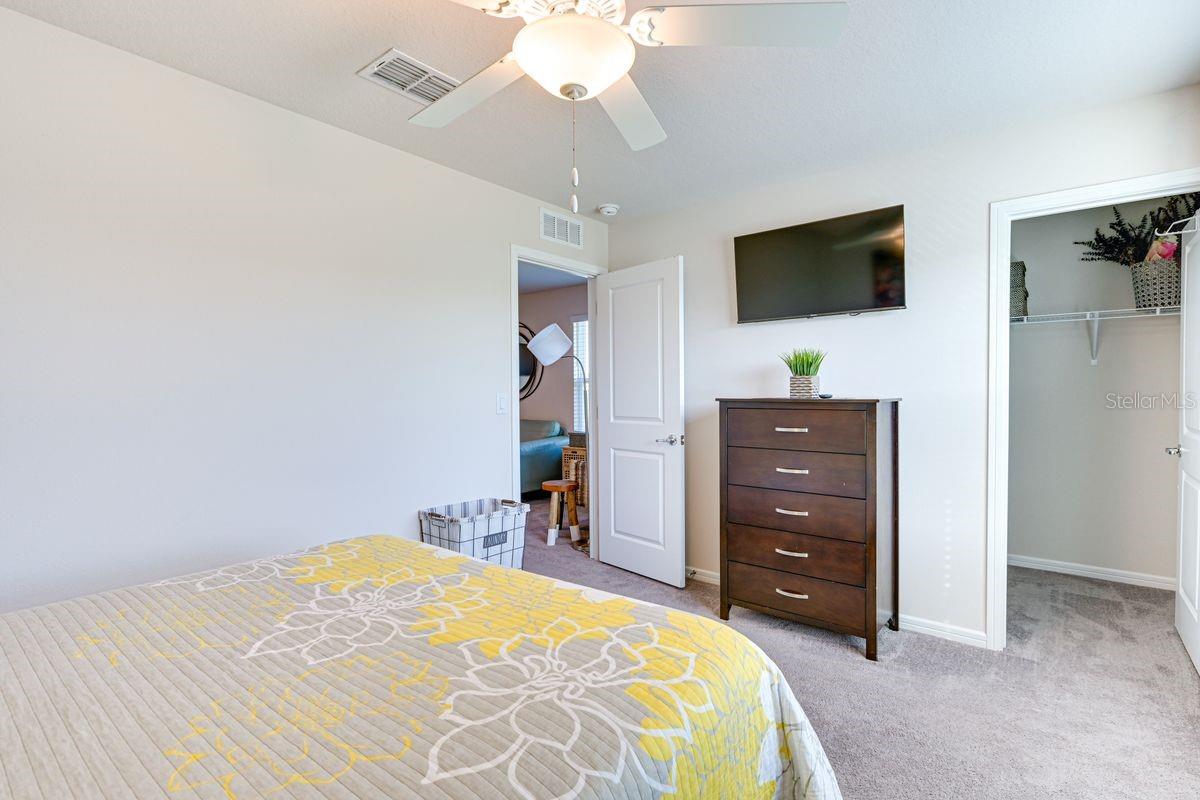 5443 Elmview Xing Property Photo 22