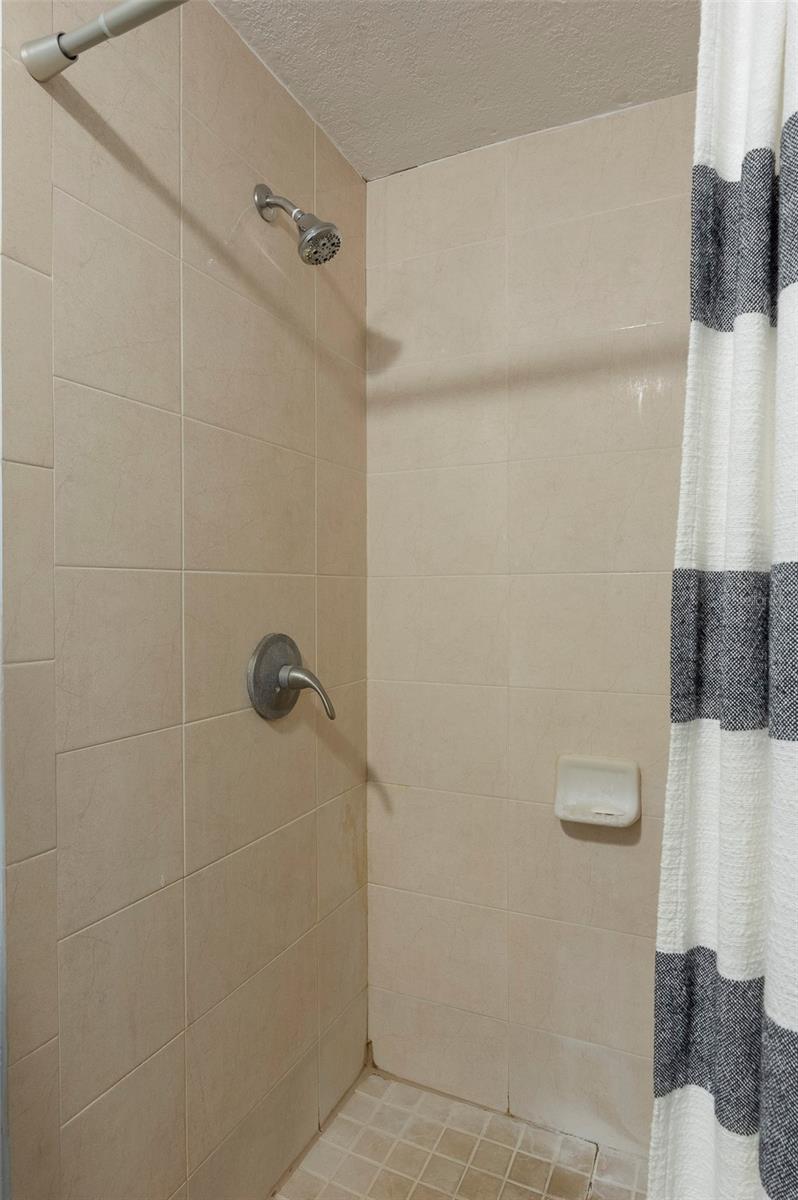 3651 Haines Rd N Property Photo 32