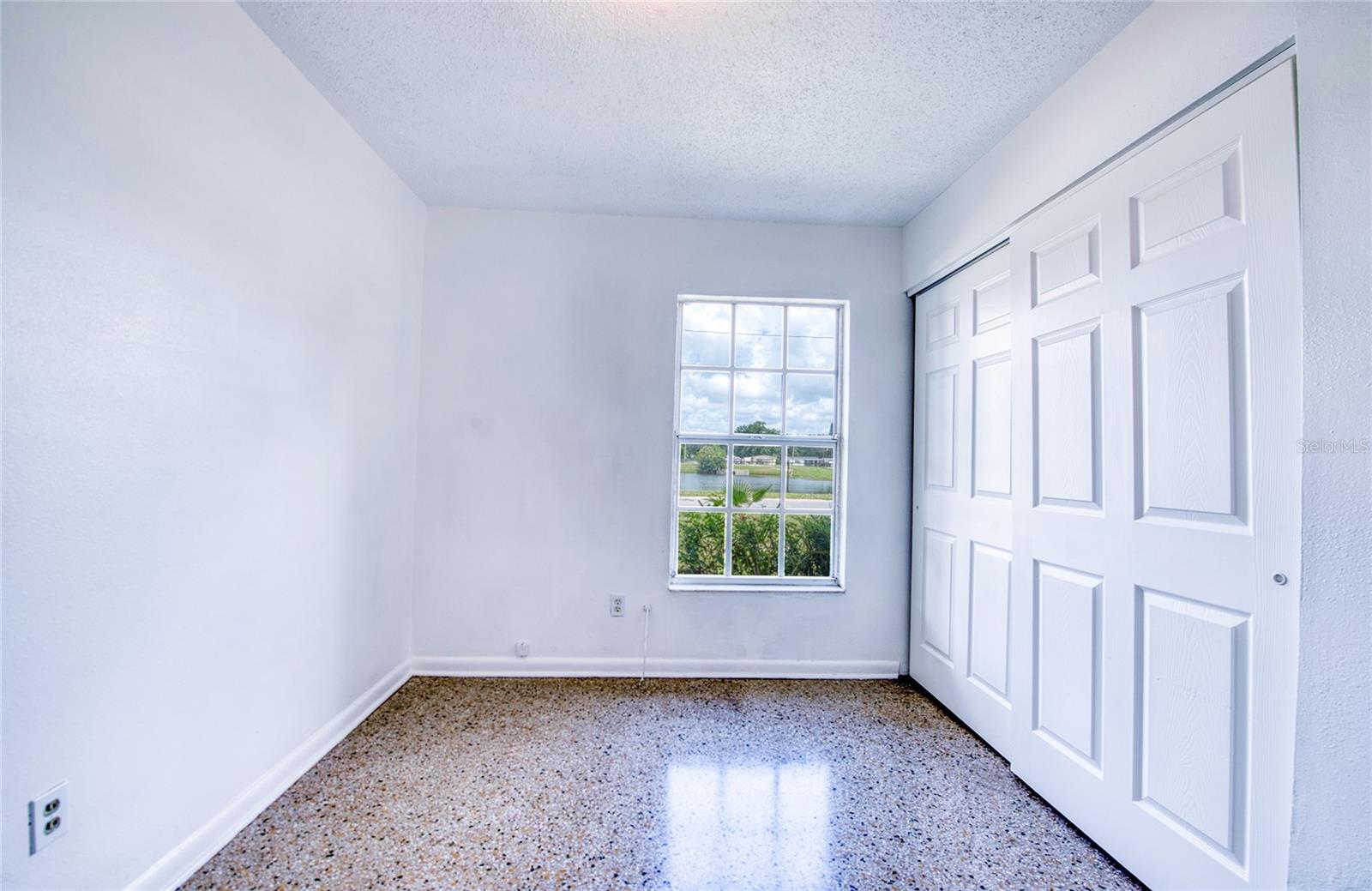 TB8525540 Property Photo 15
