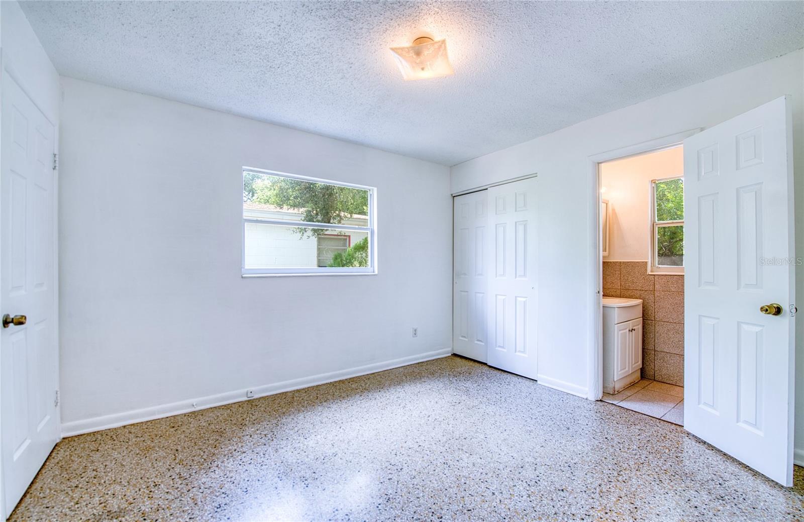TB8525540 Property Photo 18