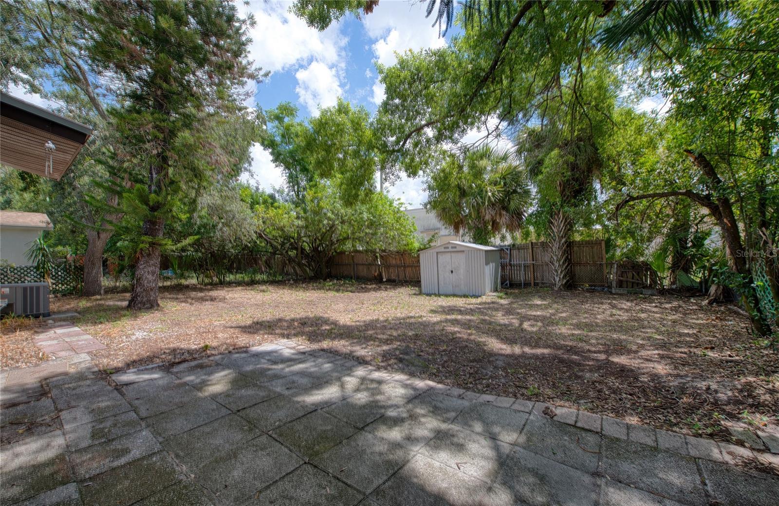 TB8525540 Property Photo 27