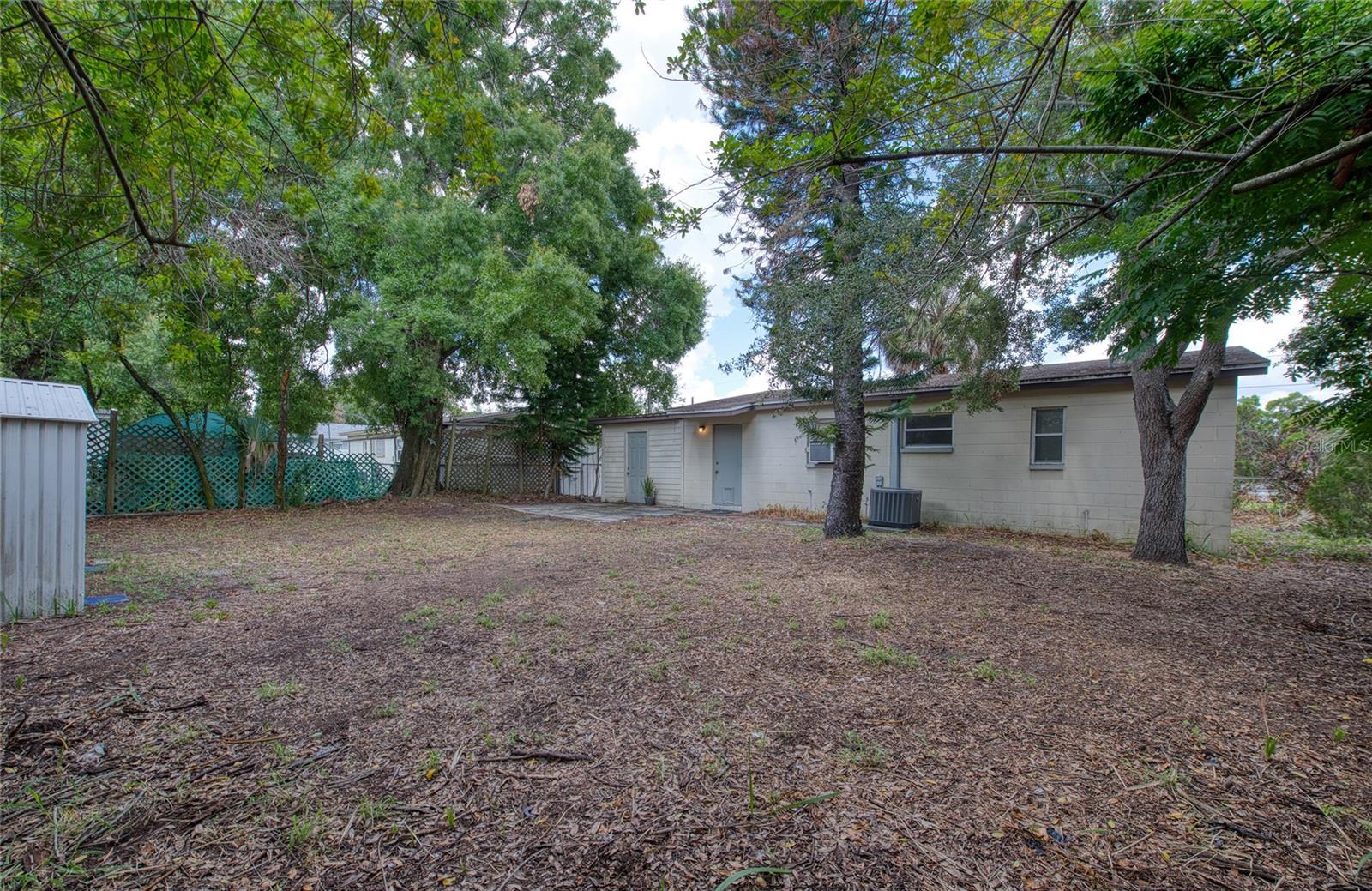 TB8525540 Property Photo 28