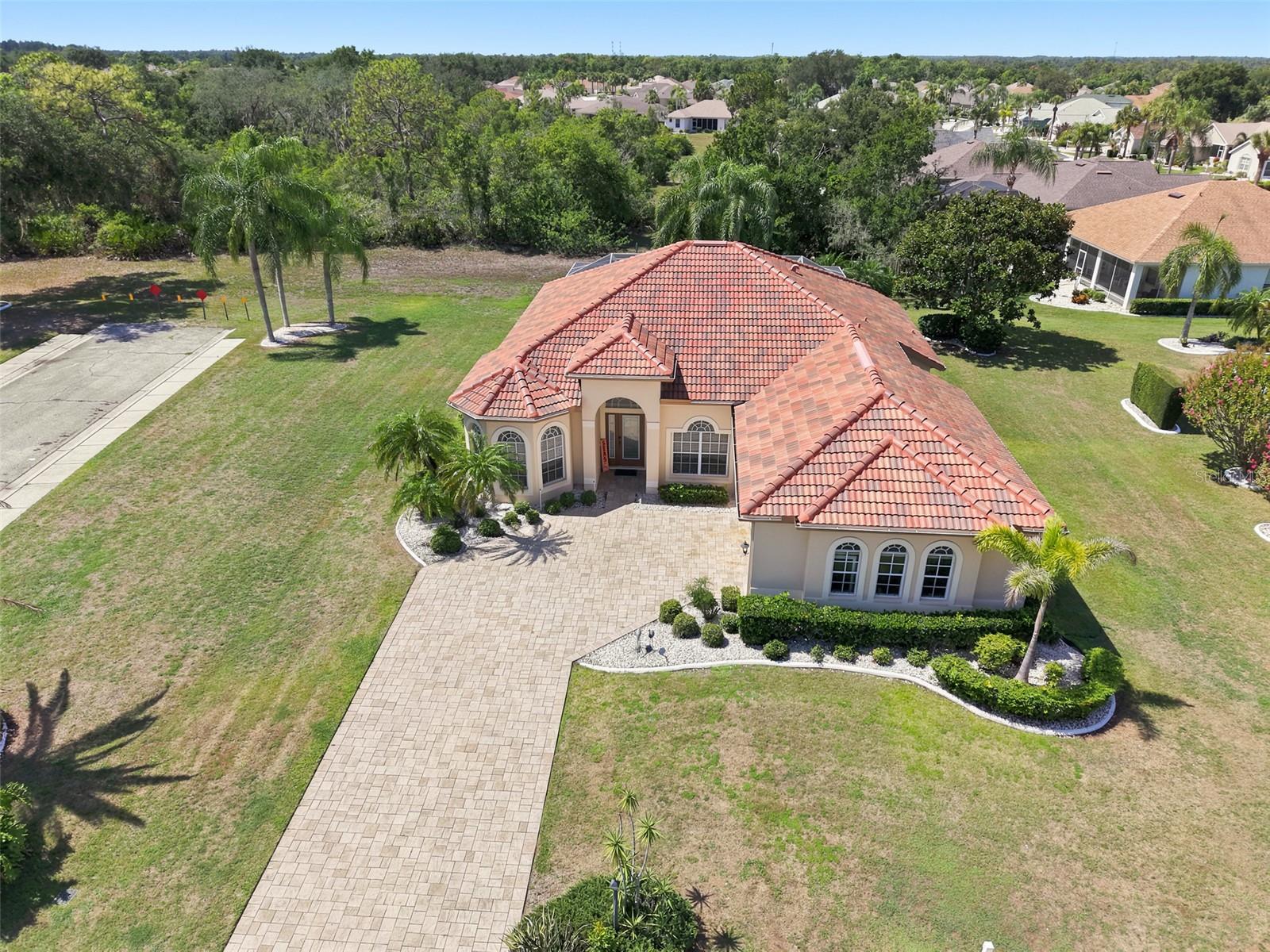 2224 Platinum Dr Property Photo 1