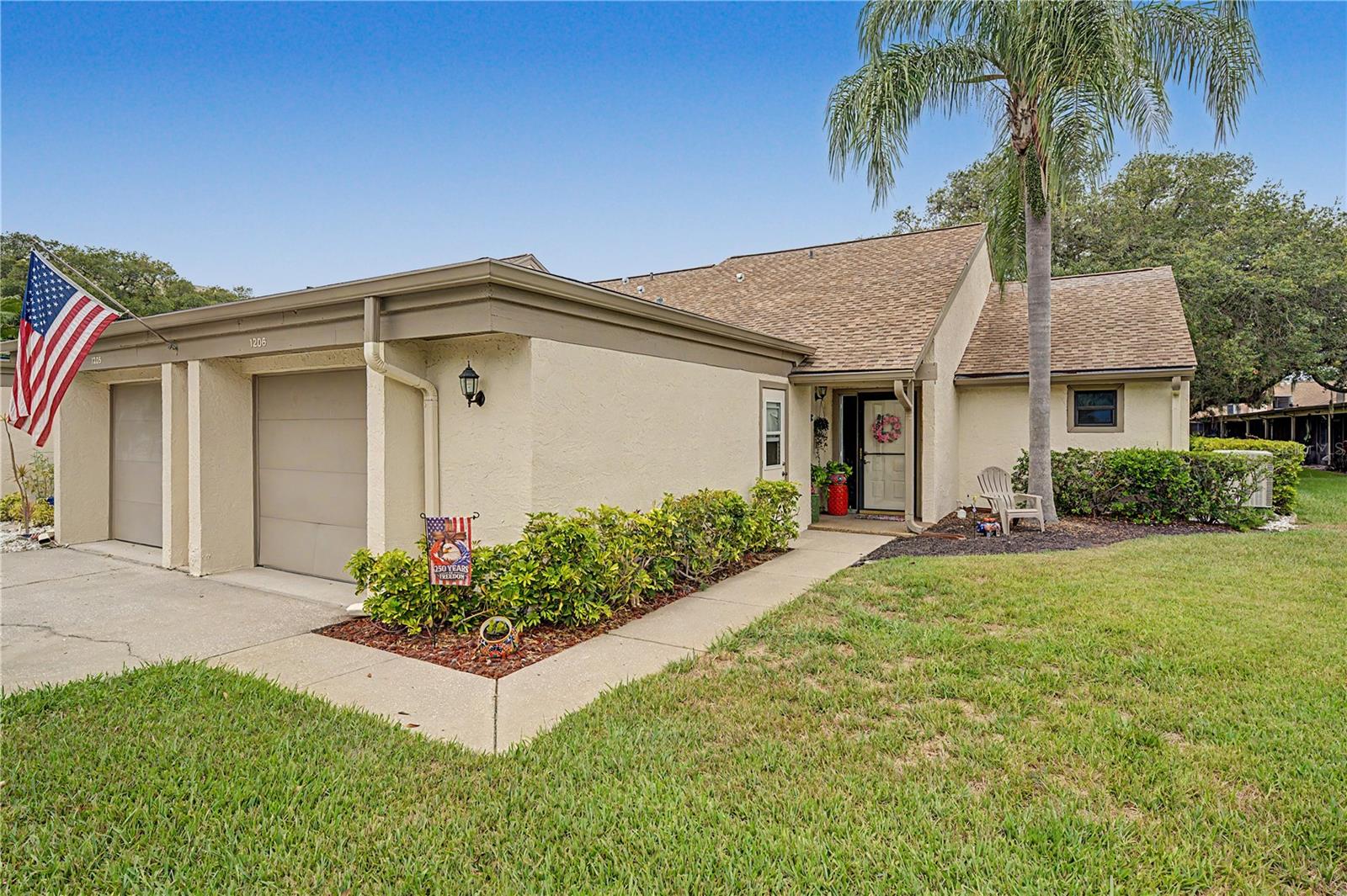 1206 Palm Dr Property Photo 1