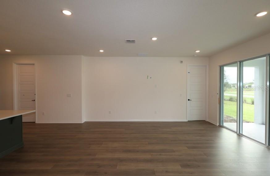 5123 Chattahoochee Bnd Property Photo 8