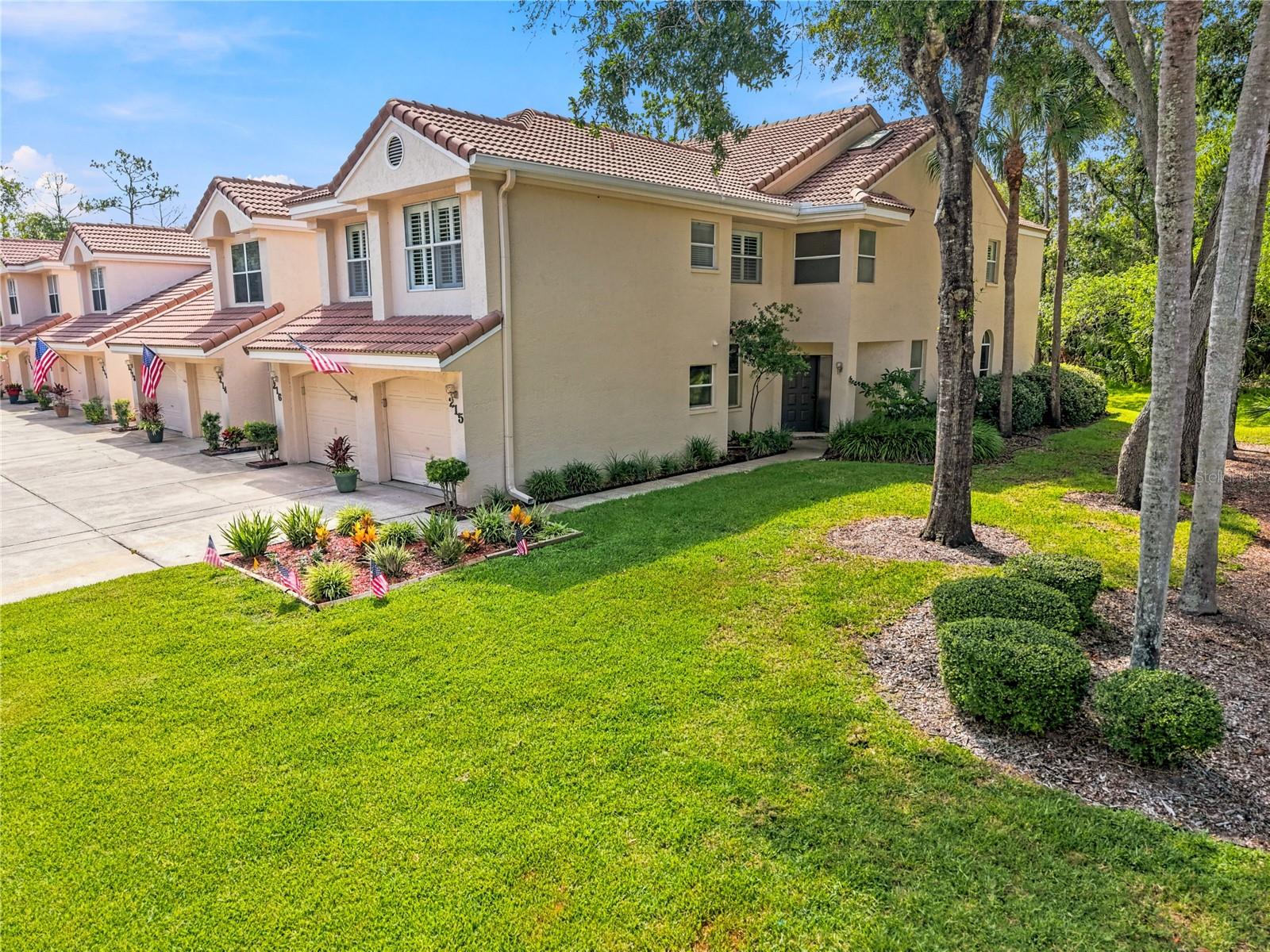 215 Clays Trl Property Photo 3