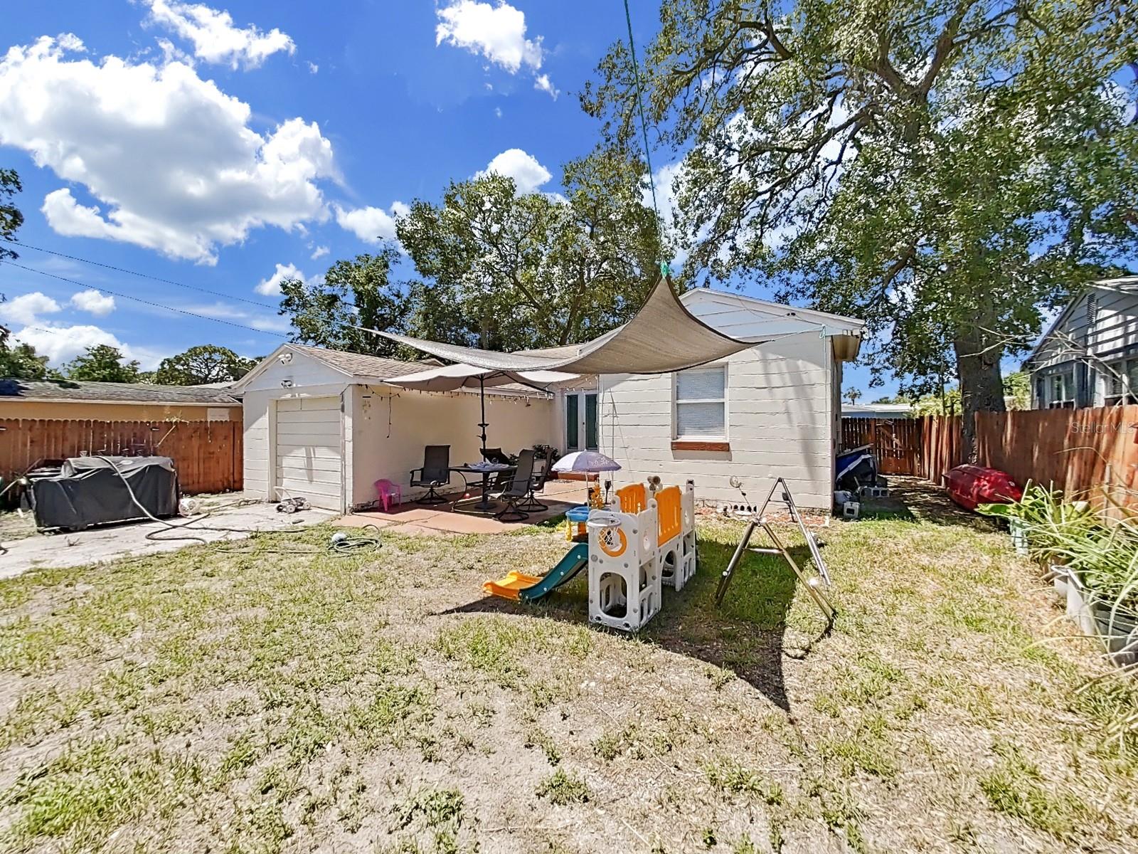 2730 Edwards Ave S Property Photo 23