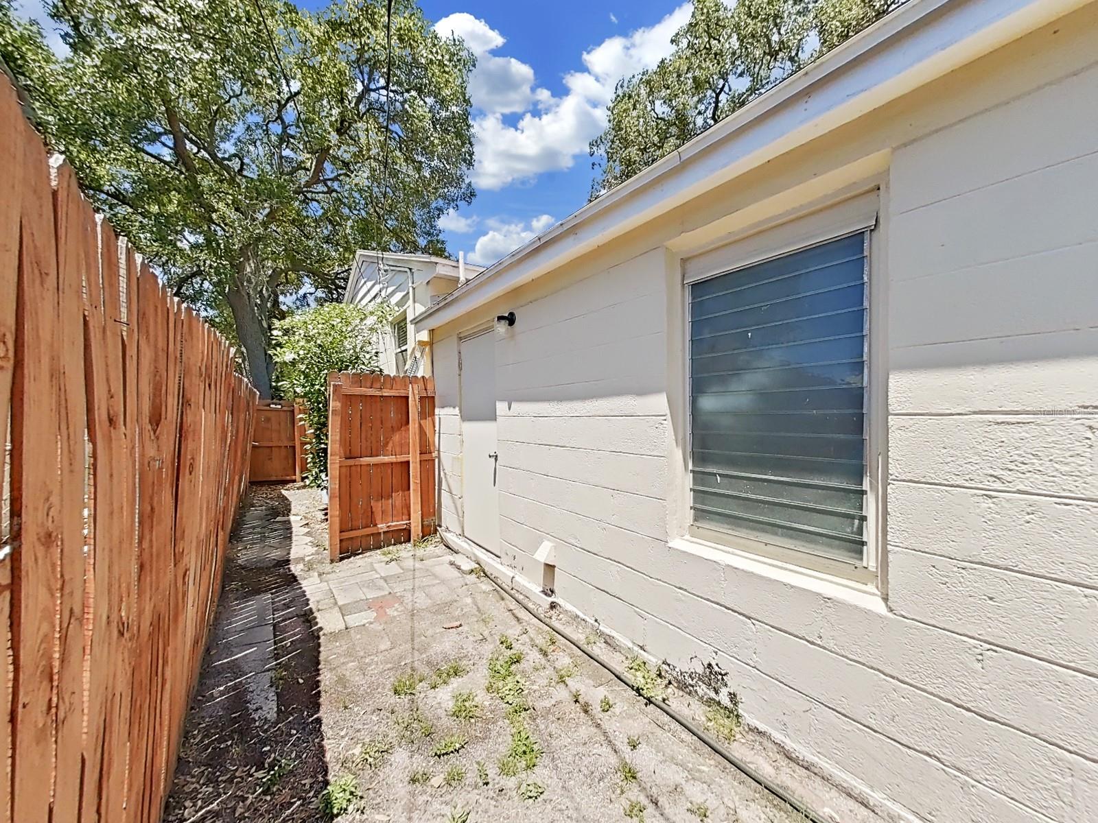 2730 Edwards Ave S Property Photo 24