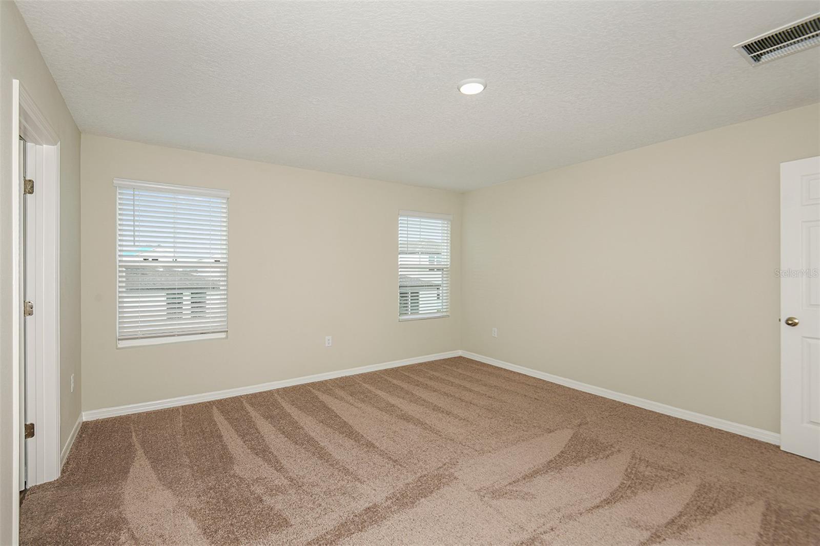 1739 Vanilla St Property Photo 5