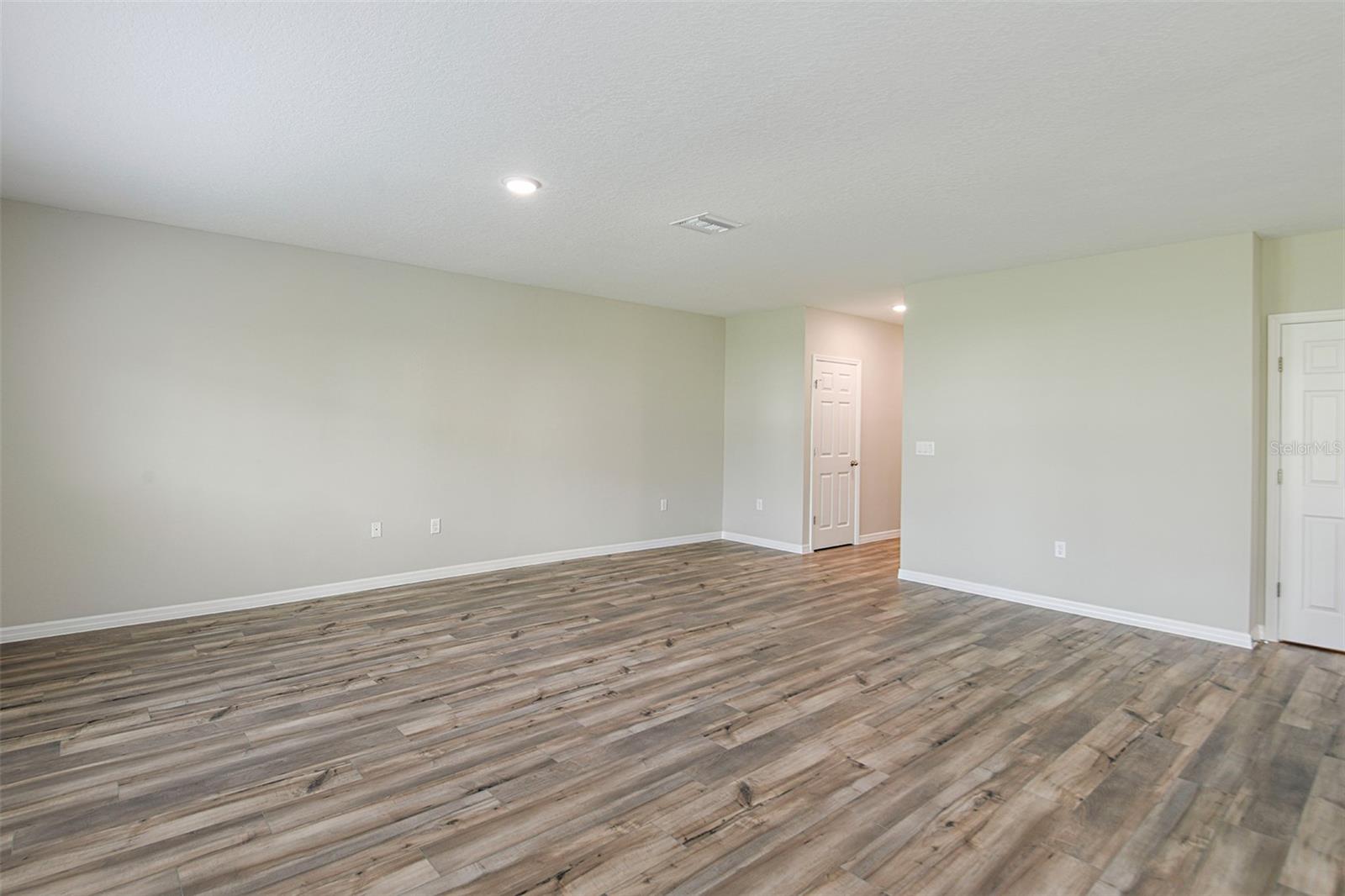 1739 Vanilla St Property Photo 14
