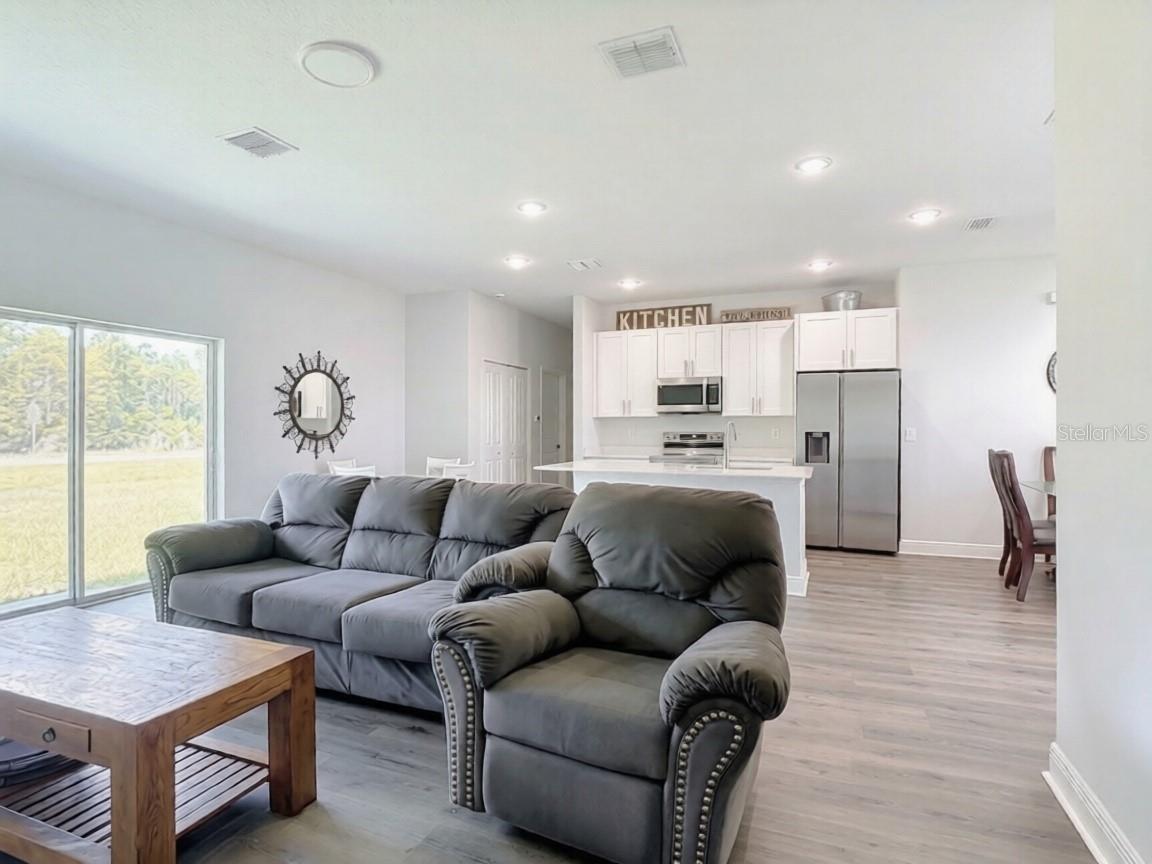 1101 Saint Tropez Ct Property Photo 5