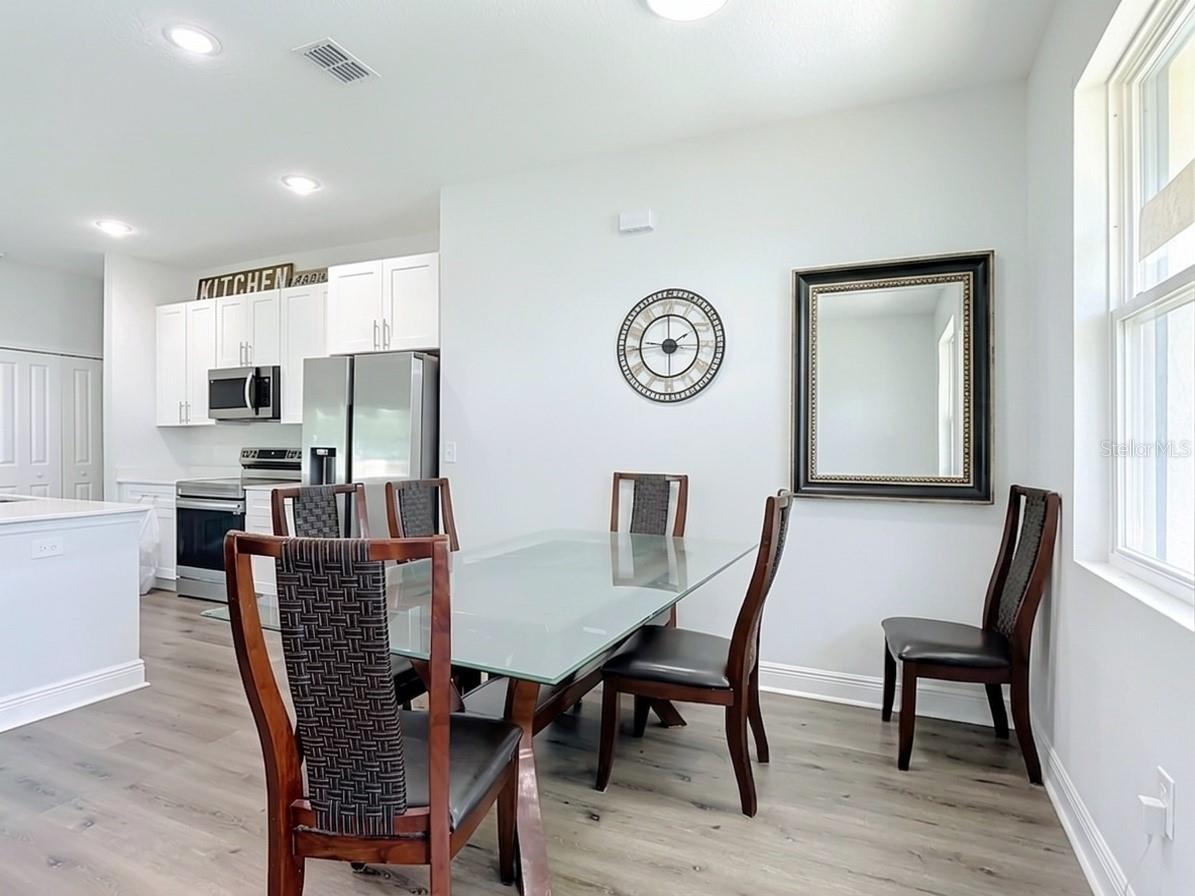 1101 Saint Tropez Ct Property Photo 11