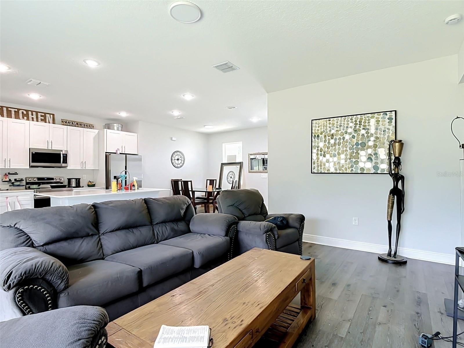 1101 Saint Tropez Ct Property Photo 15